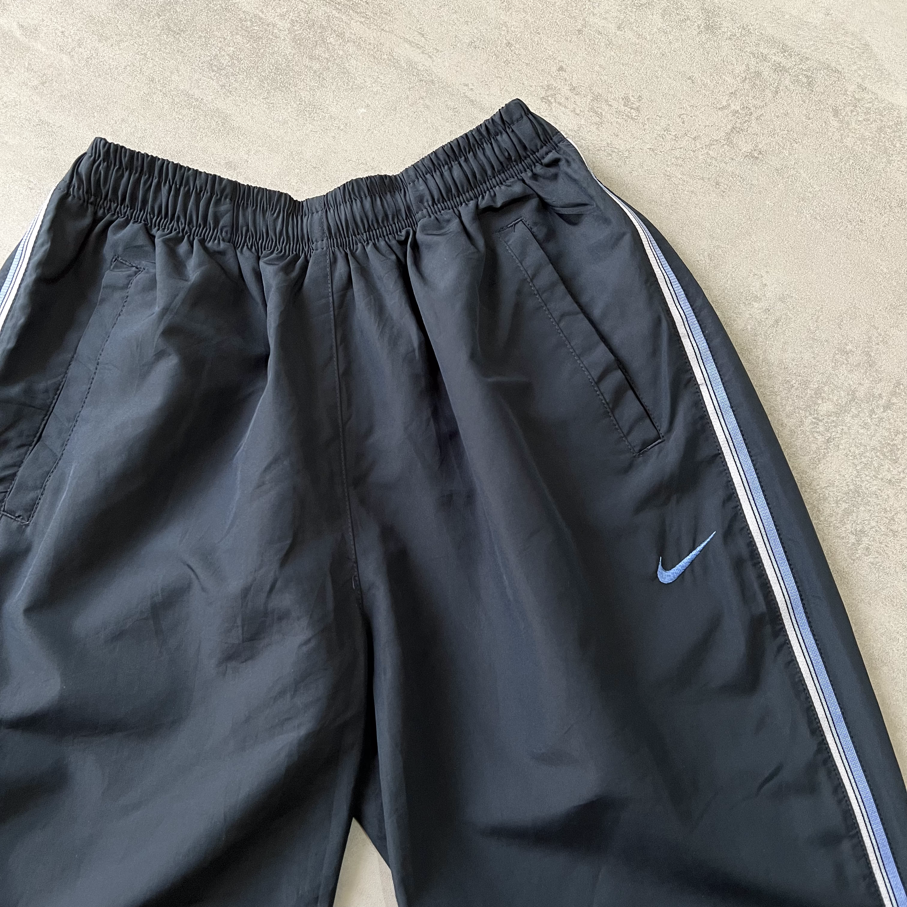Nike 2000s trackpants (M)