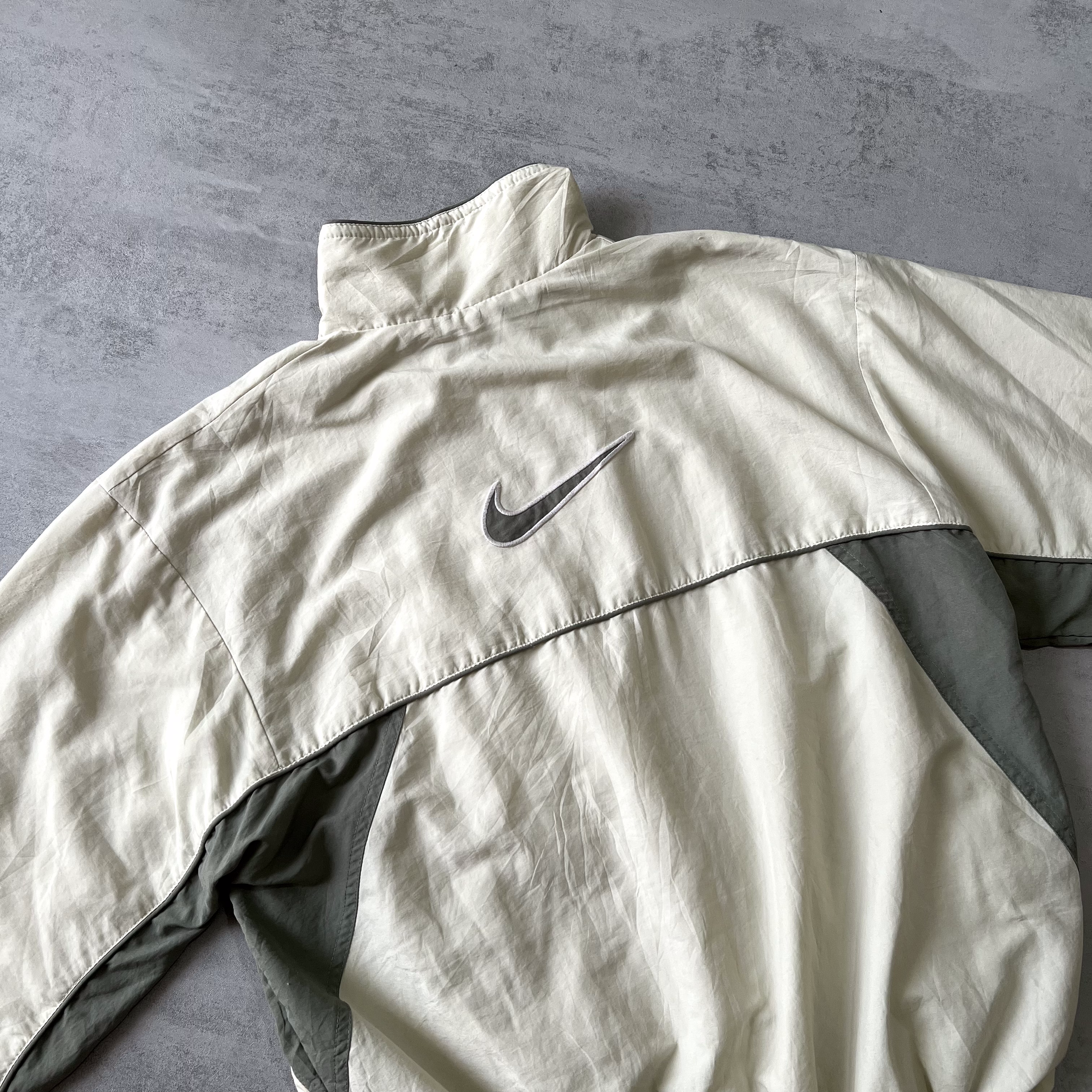 Nike 2000s trackjacket (M)