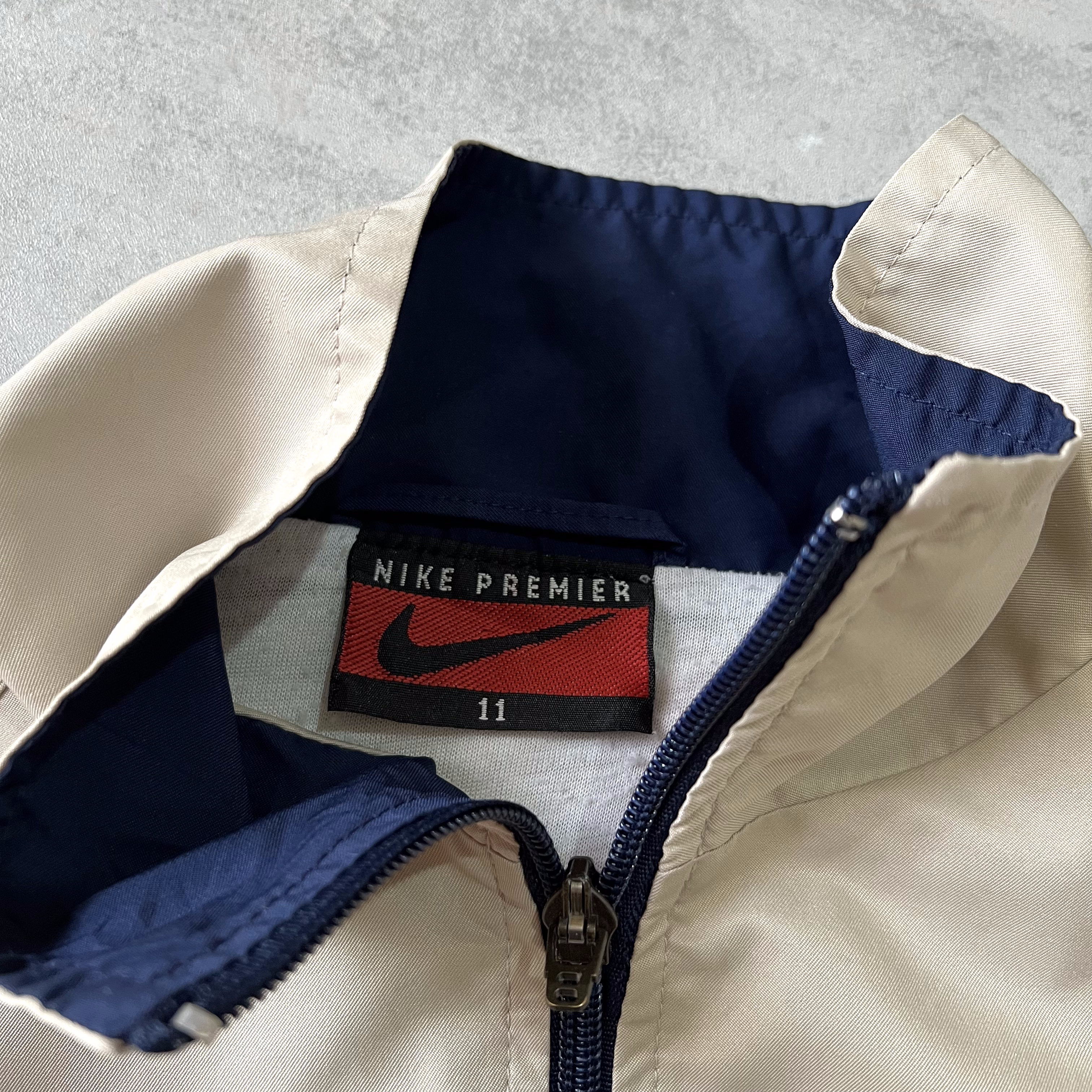 Nike 2000s trackjacket (M)