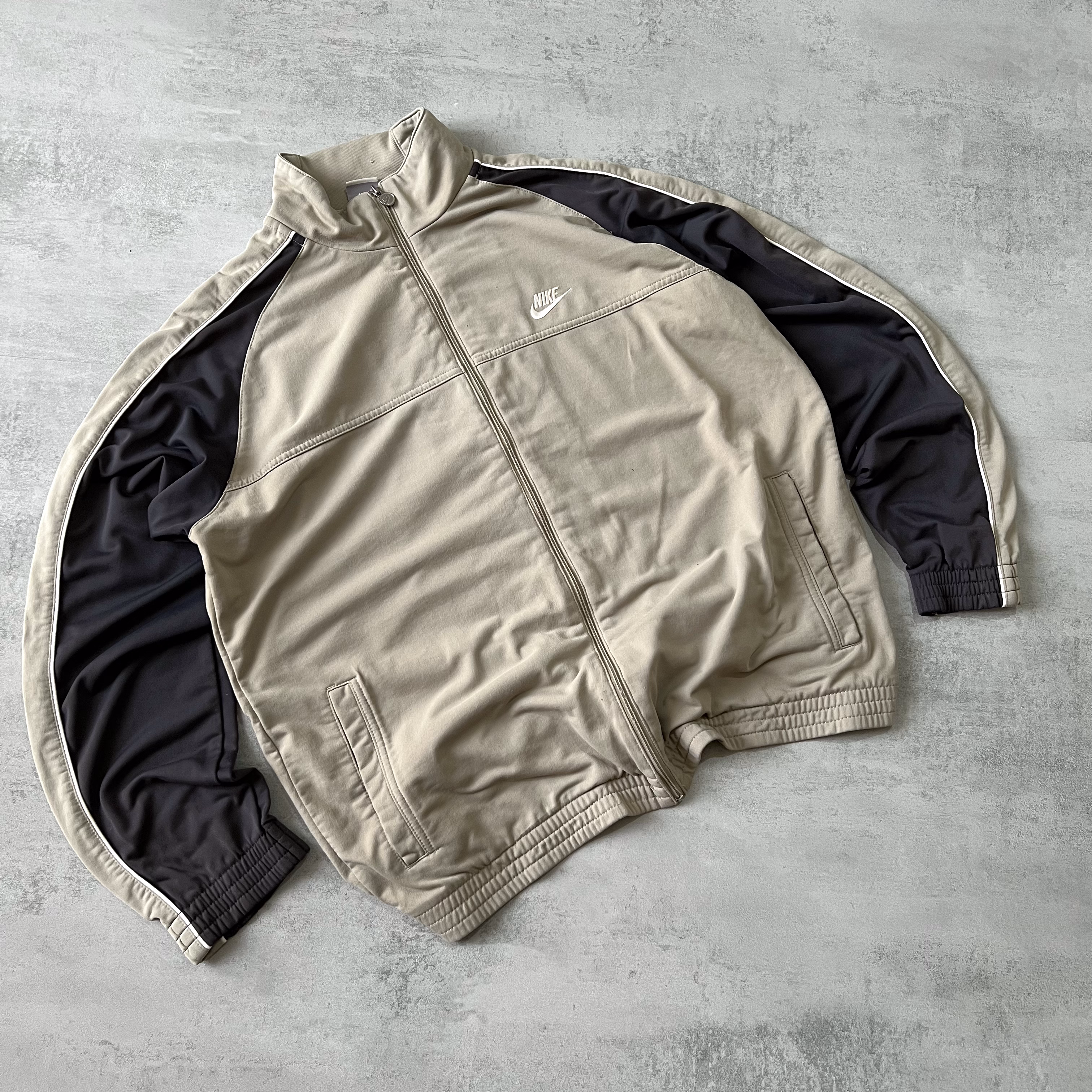 Nike 2000s trackjacket (XL)