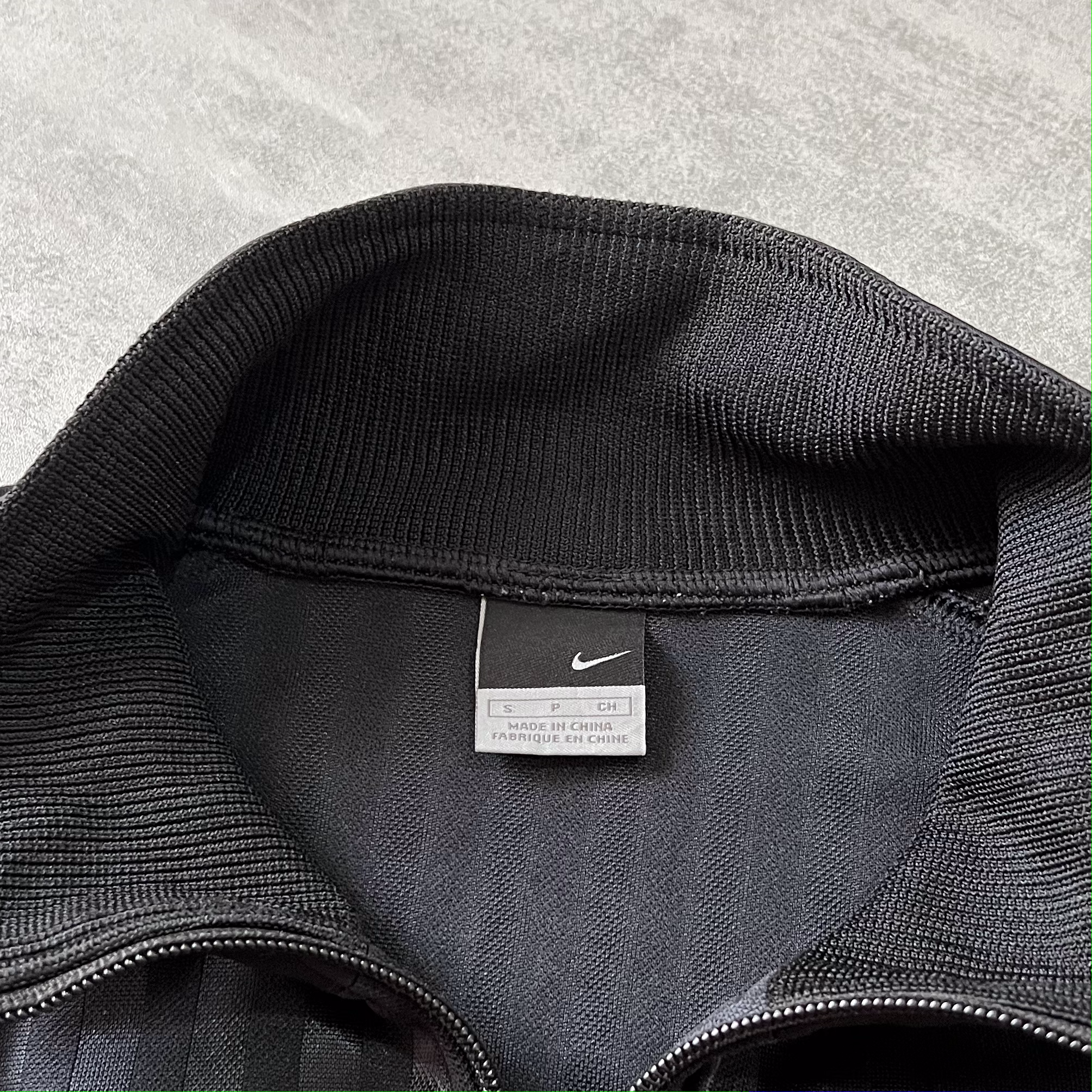 Nike 2000s trackjacket (S)