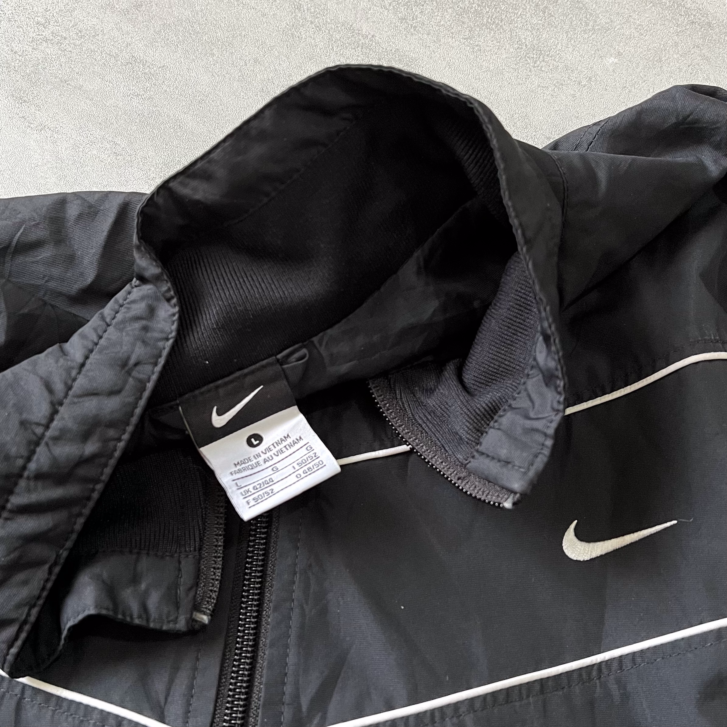 Nike 2000s trackjacket (L)
