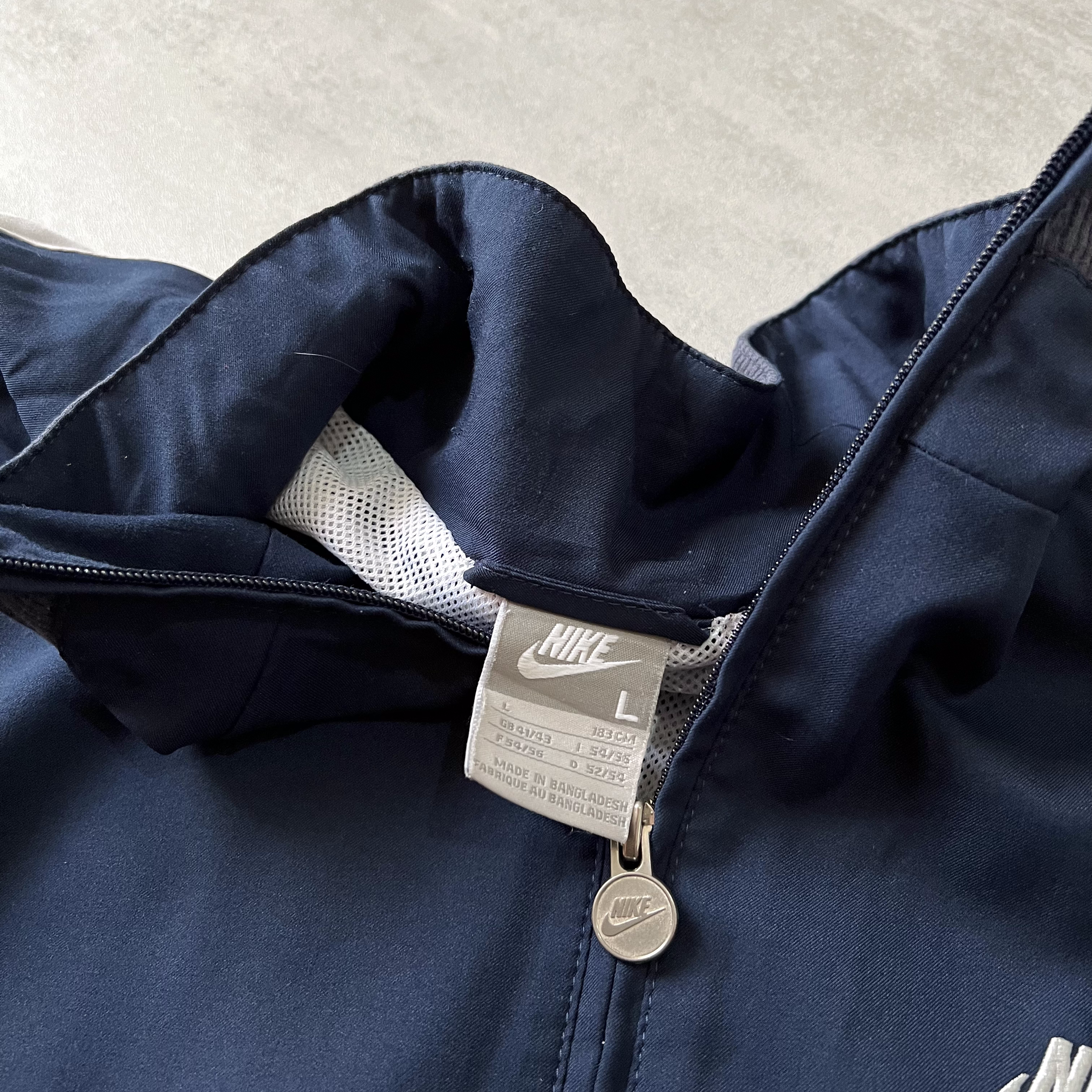 Nike 2000s trackjacket (L)