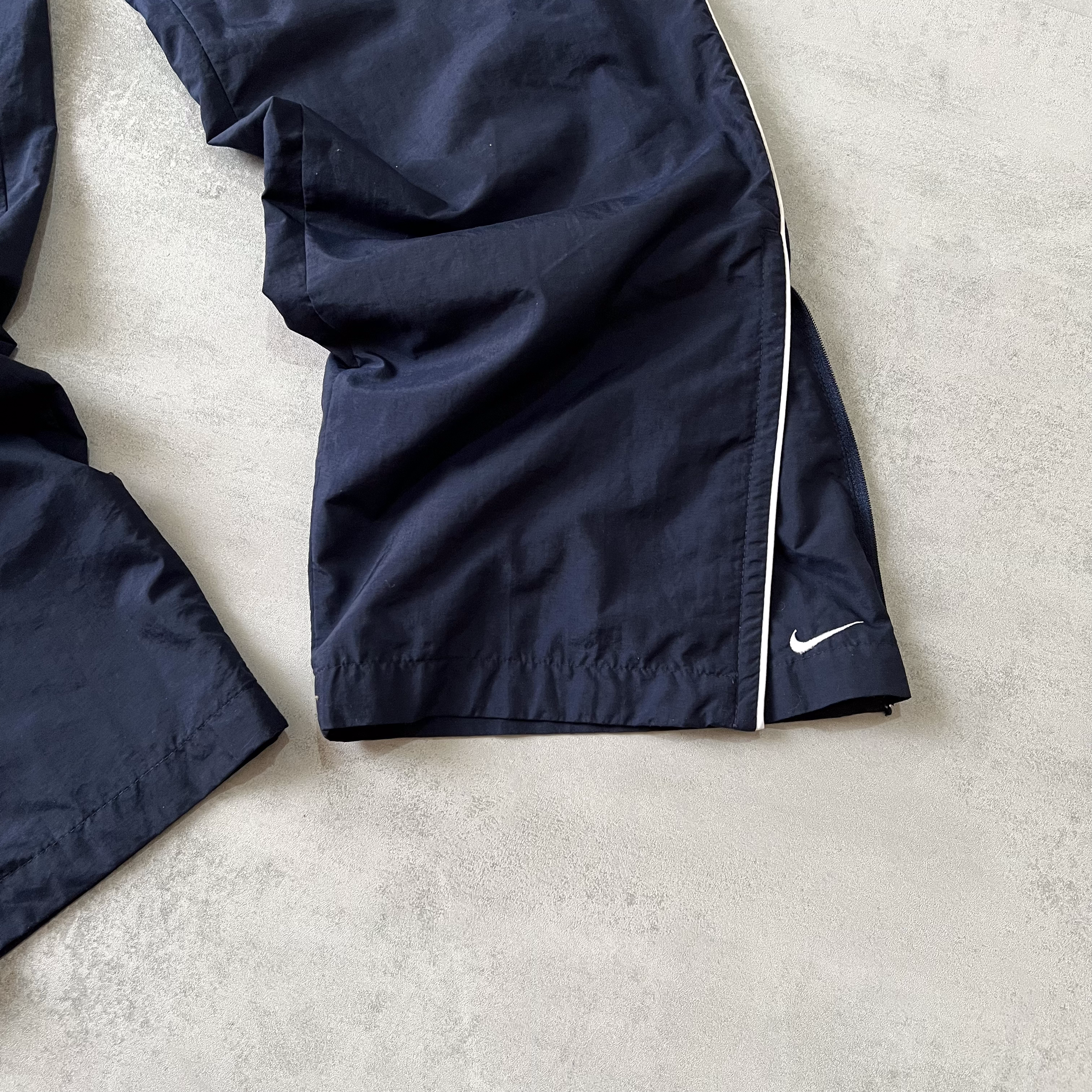 Nike RARE 2000s trackpants (L)