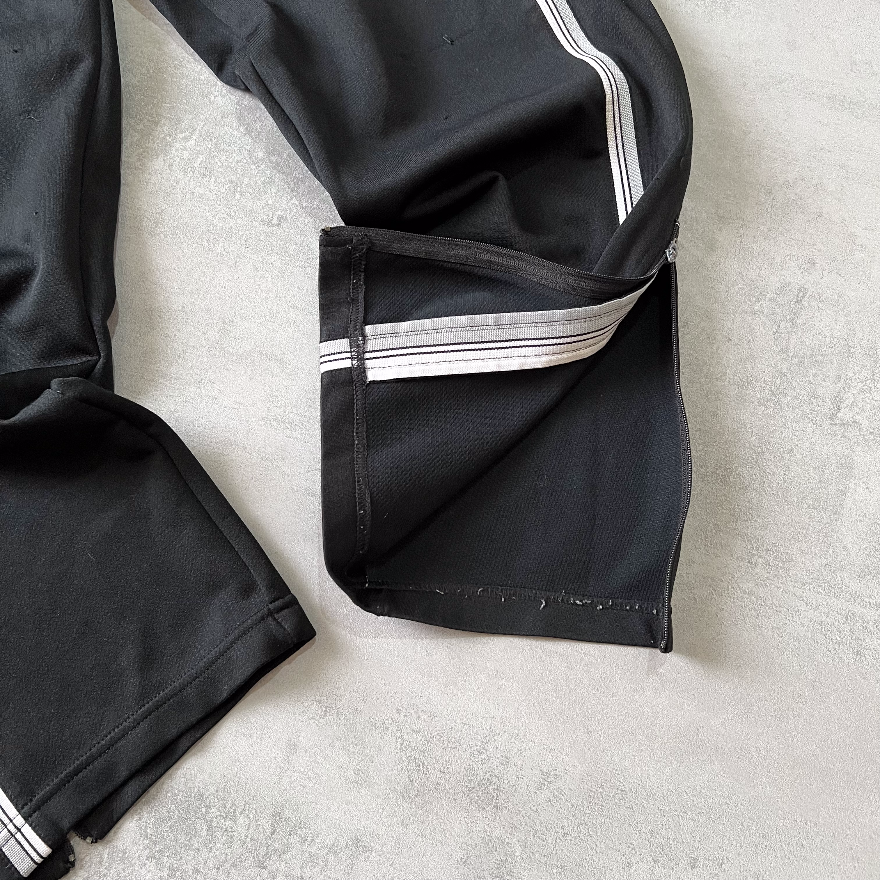 Nike 2000s trackpants (M)