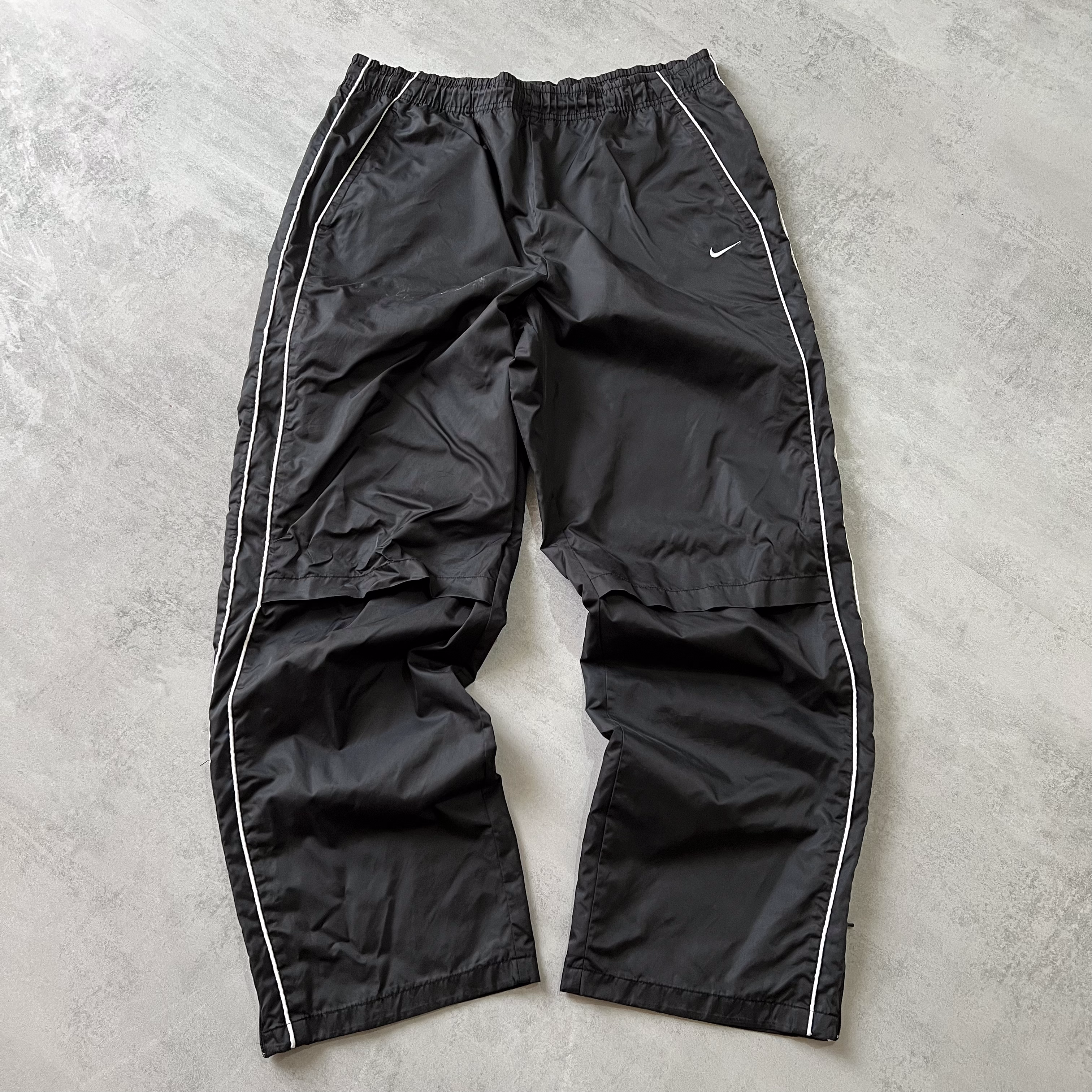 Nike 2000s trackpants (XL)