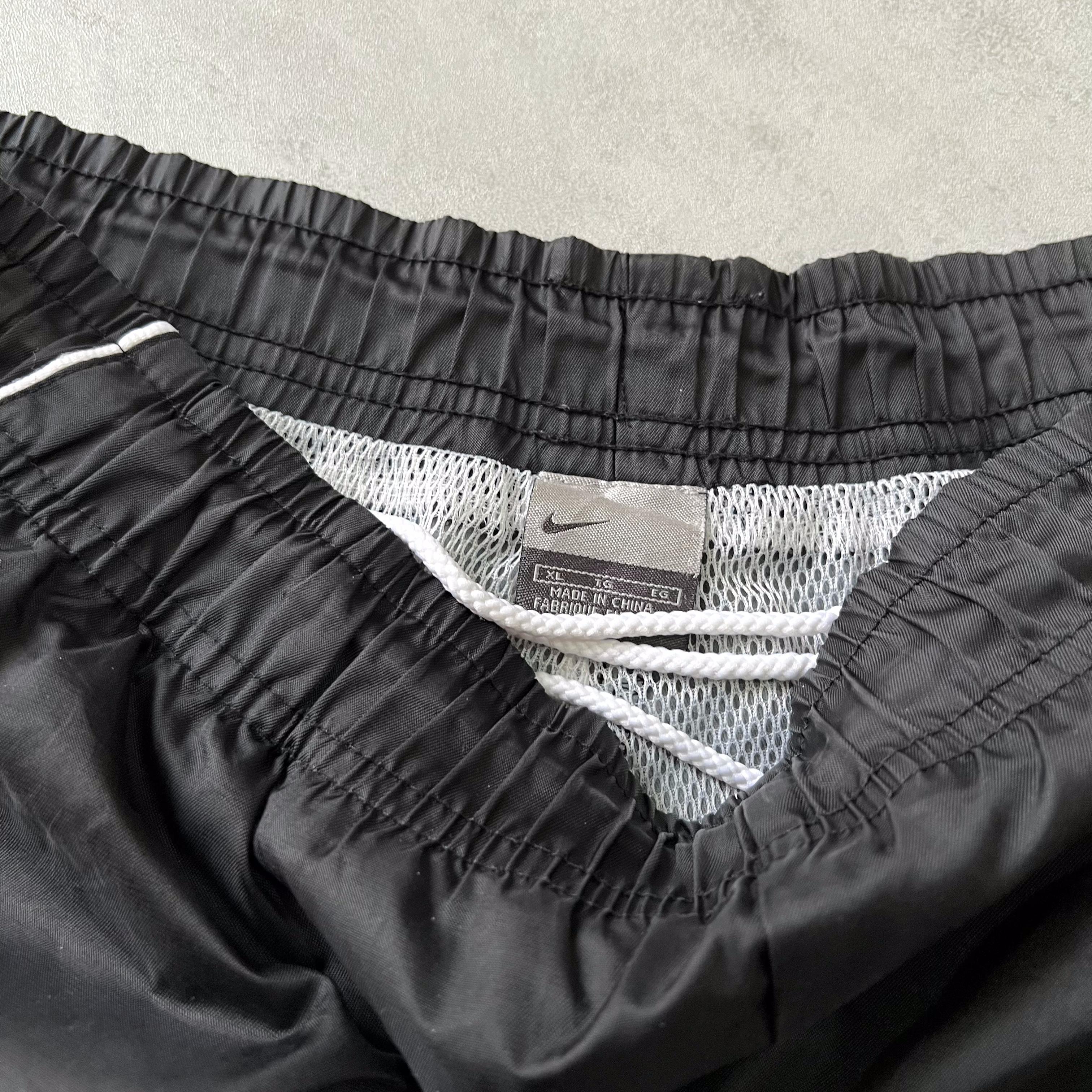 Nike 2000s trackpants (XL)