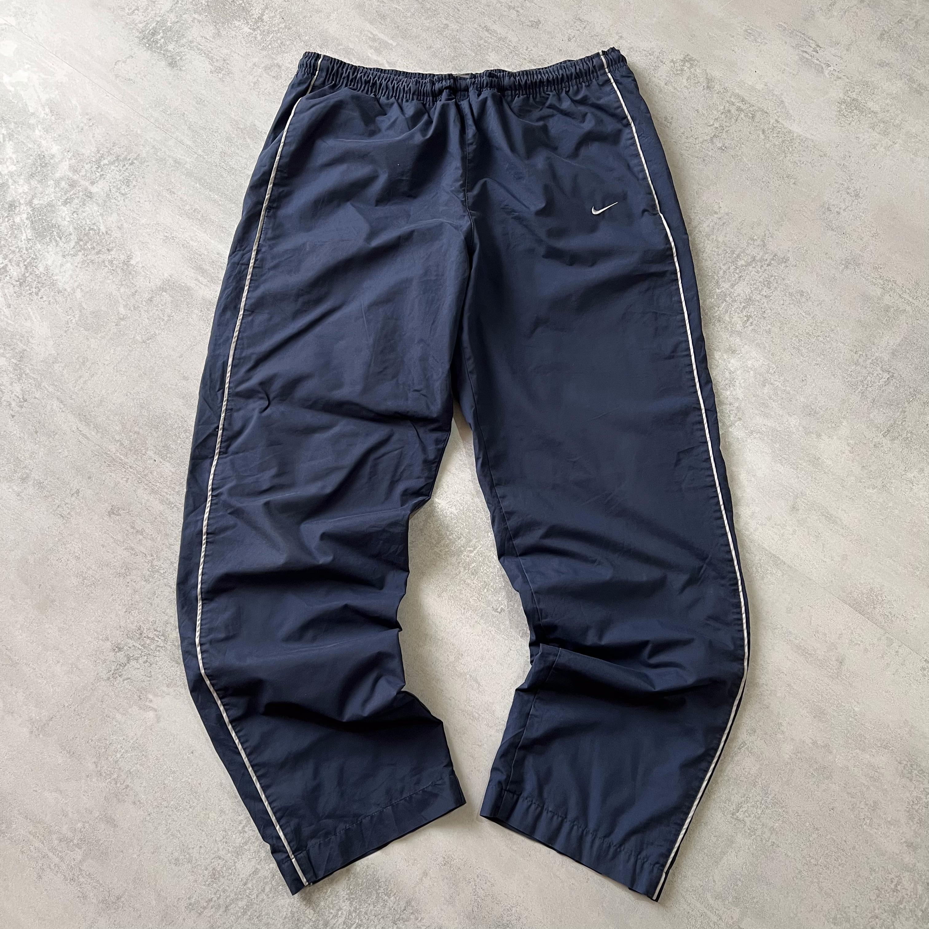 Nike 2000s trackpants (L)
