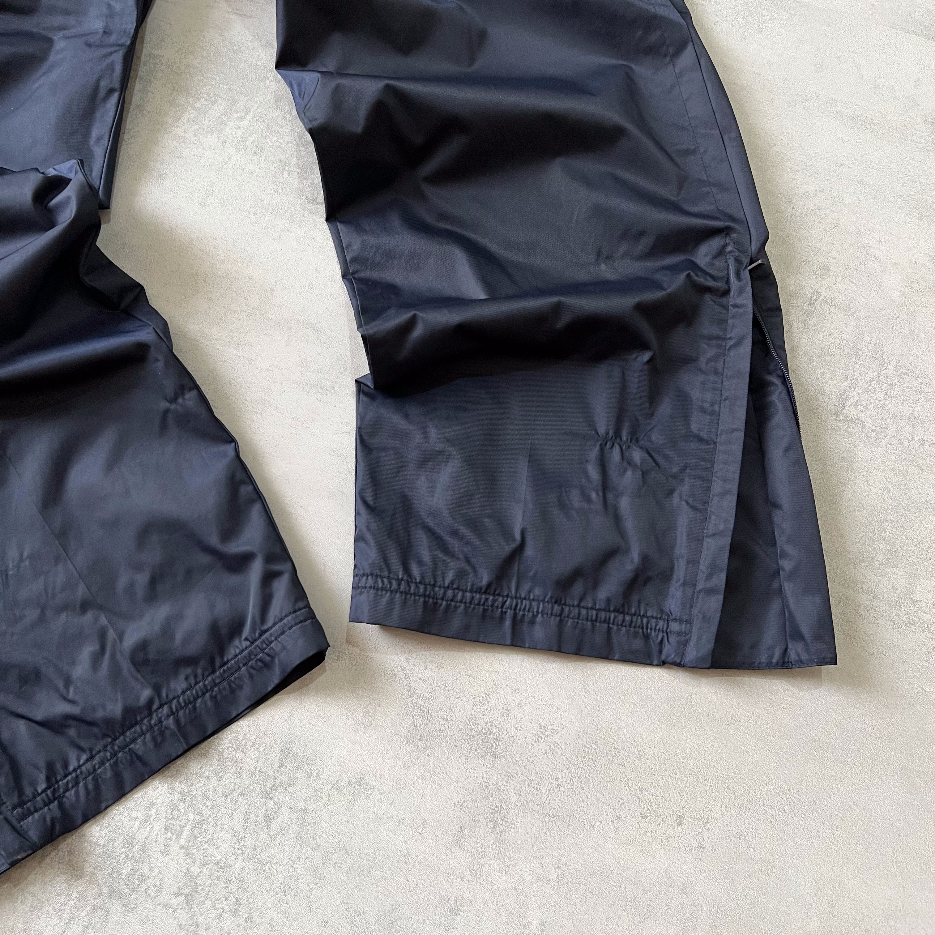 Nike 2000s trackpants (L)
