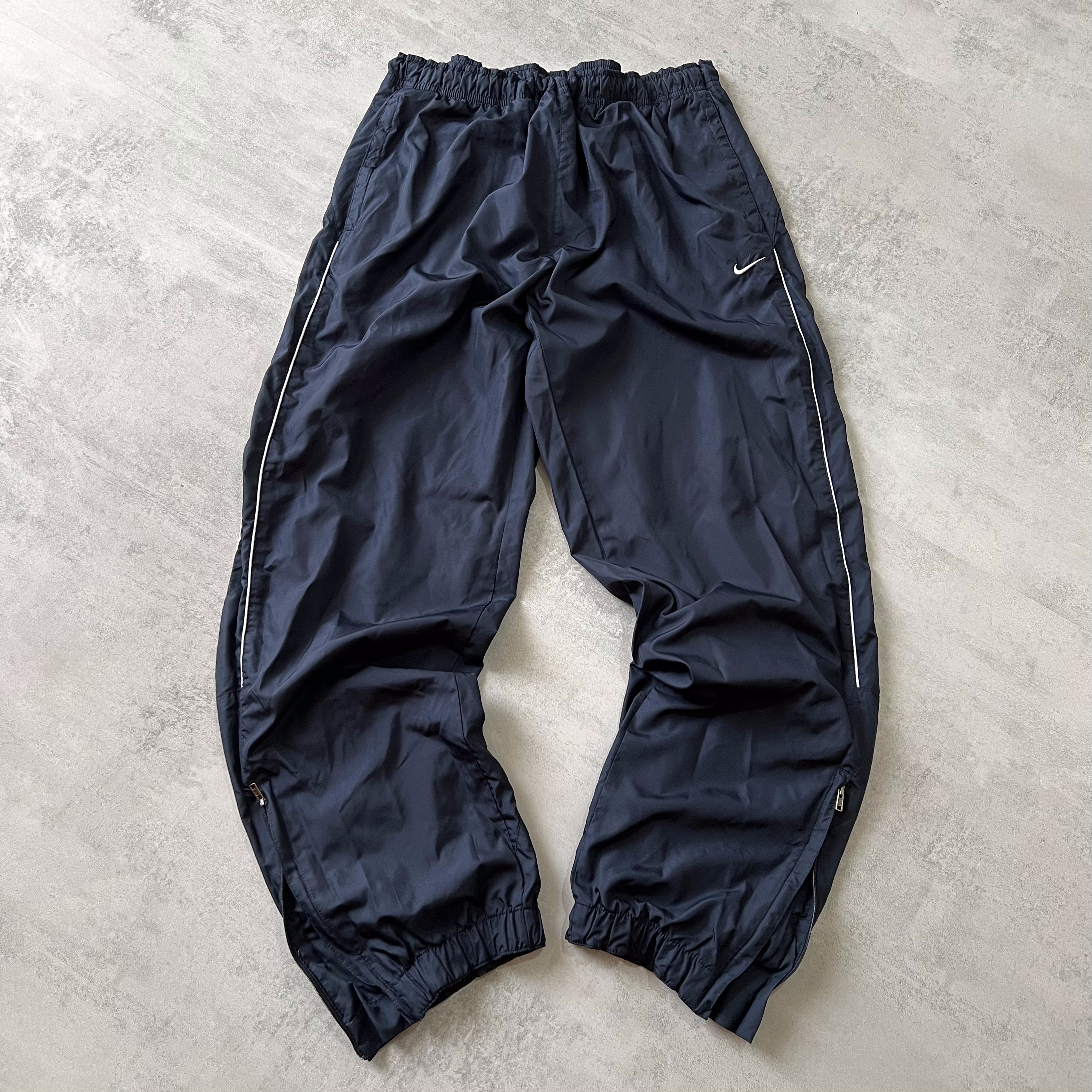 Nike 2000s trackpants (L)