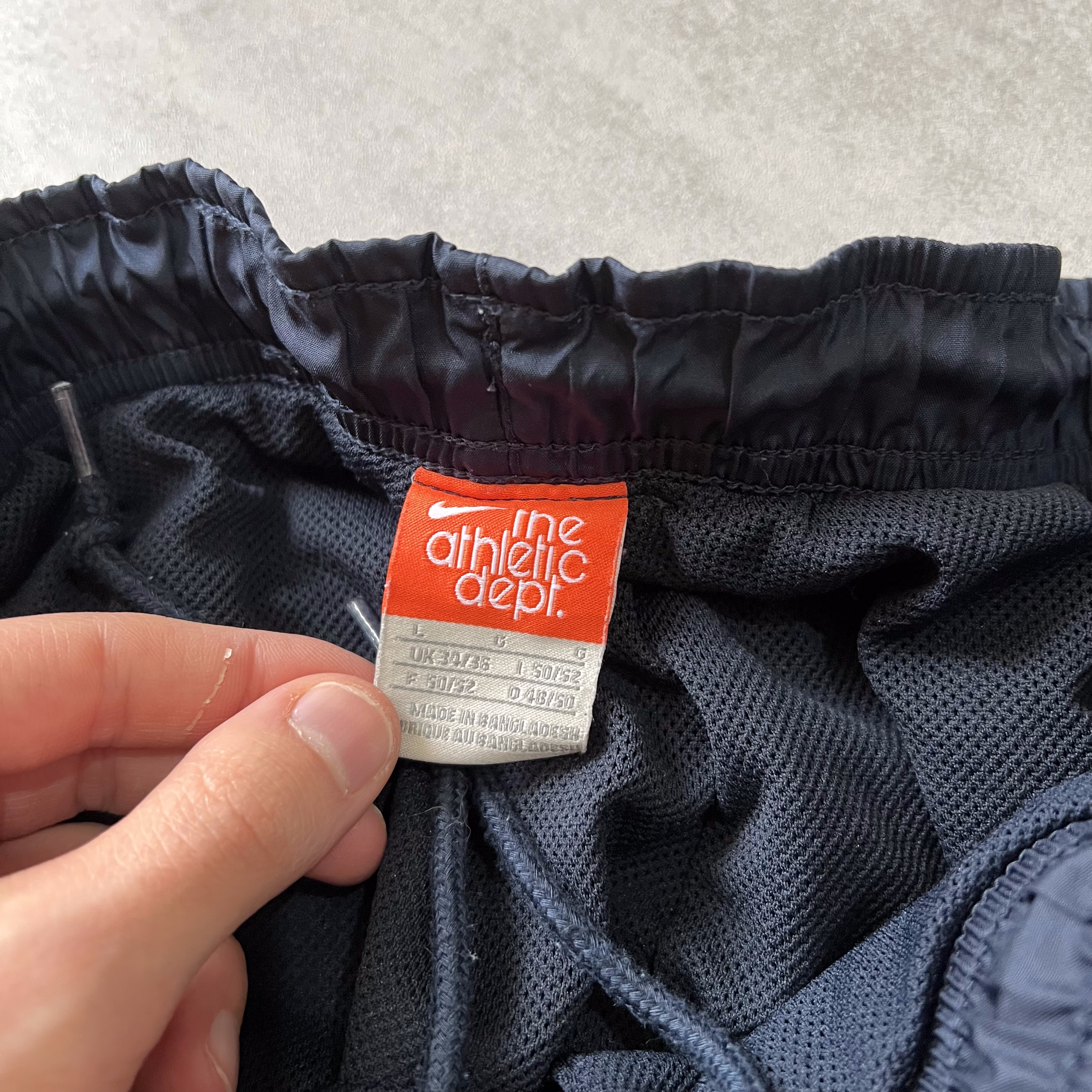 Nike 2000s trackpants (L)