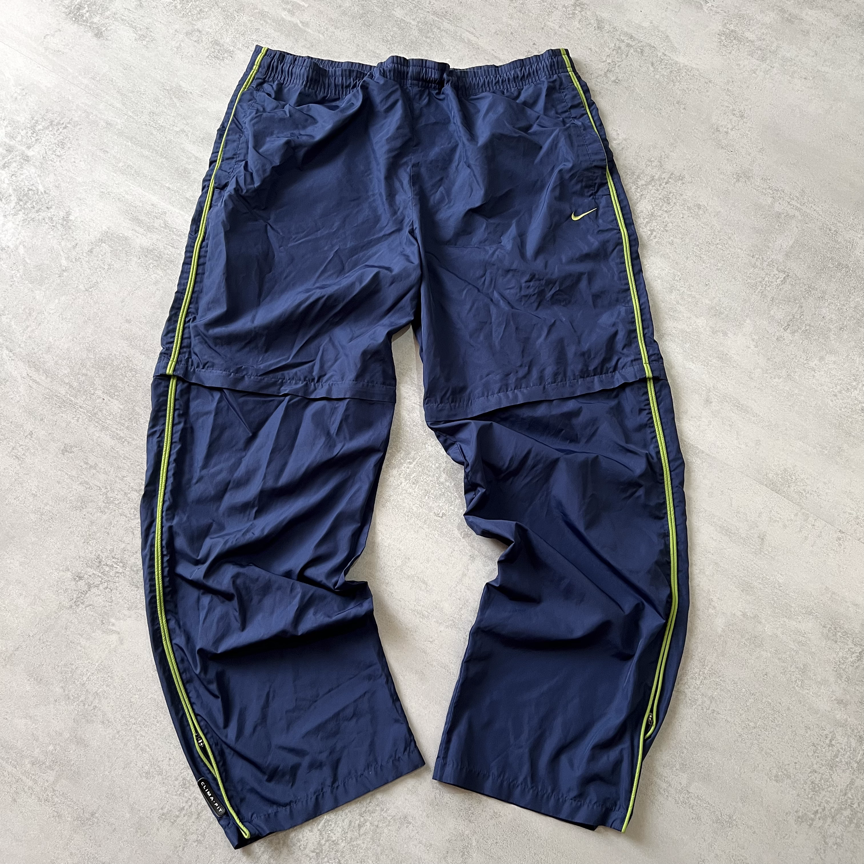 Nike 2000s trackpants (XL)