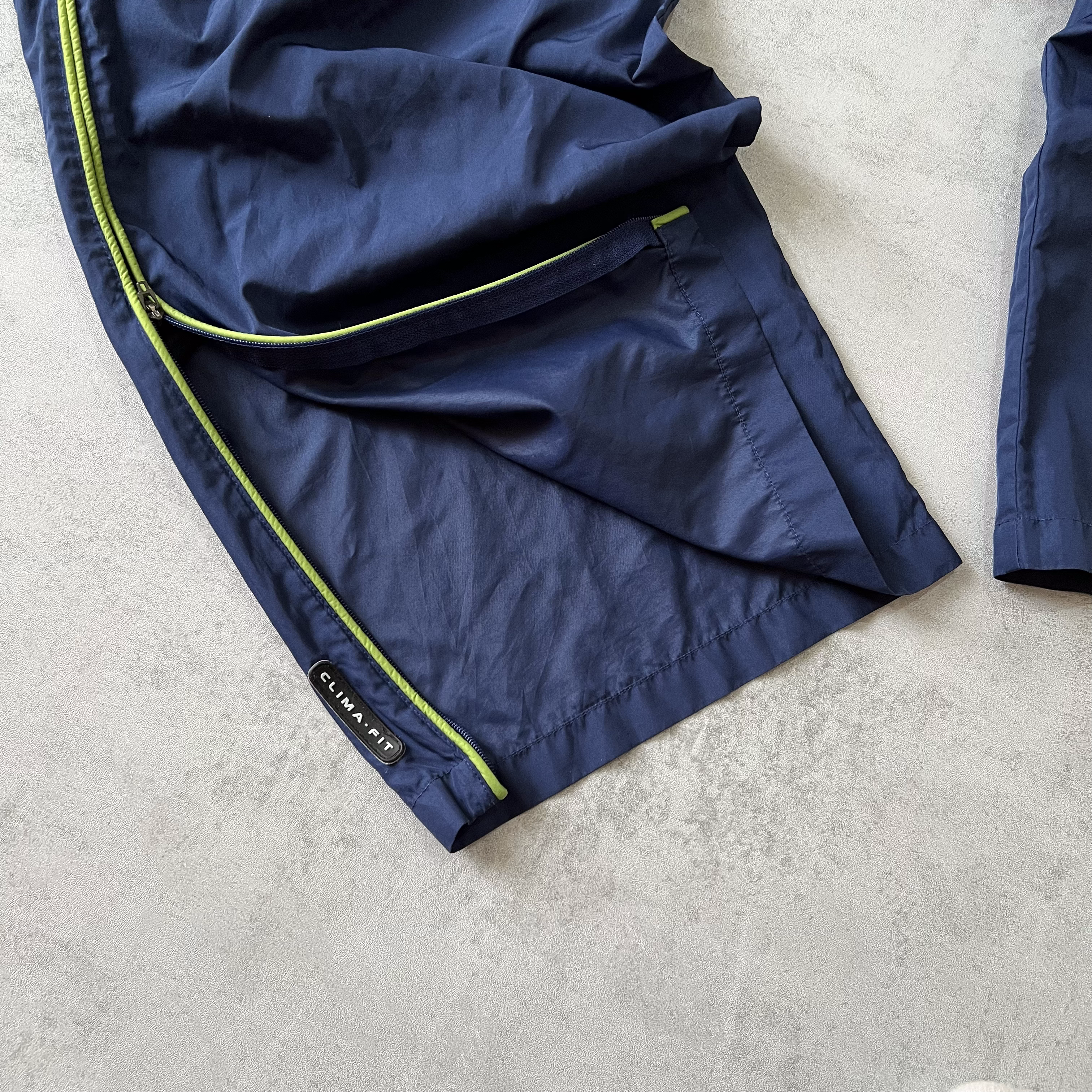 Nike 2000s trackpants (XL)
