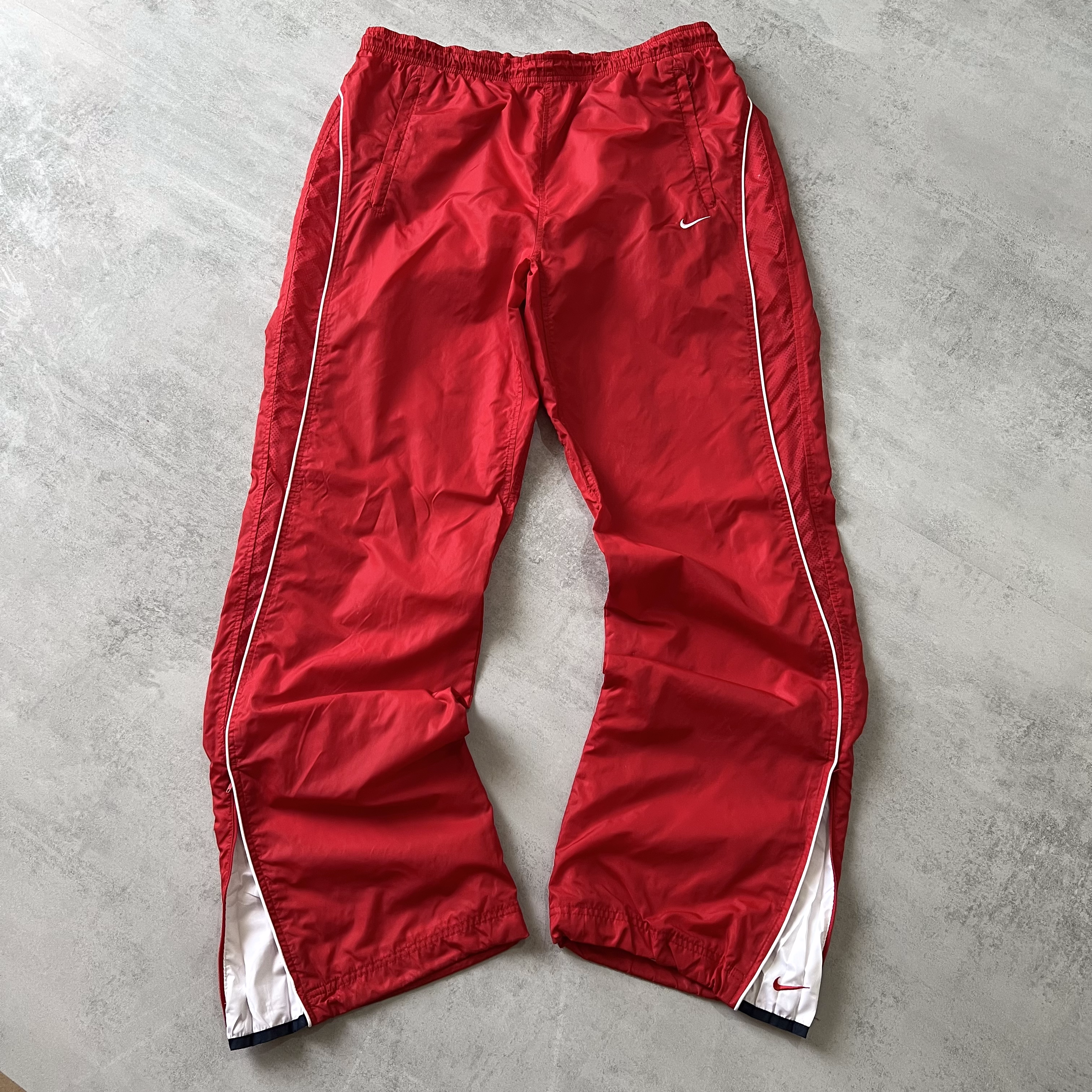 Nike RARE 2000s trackpants (XL)