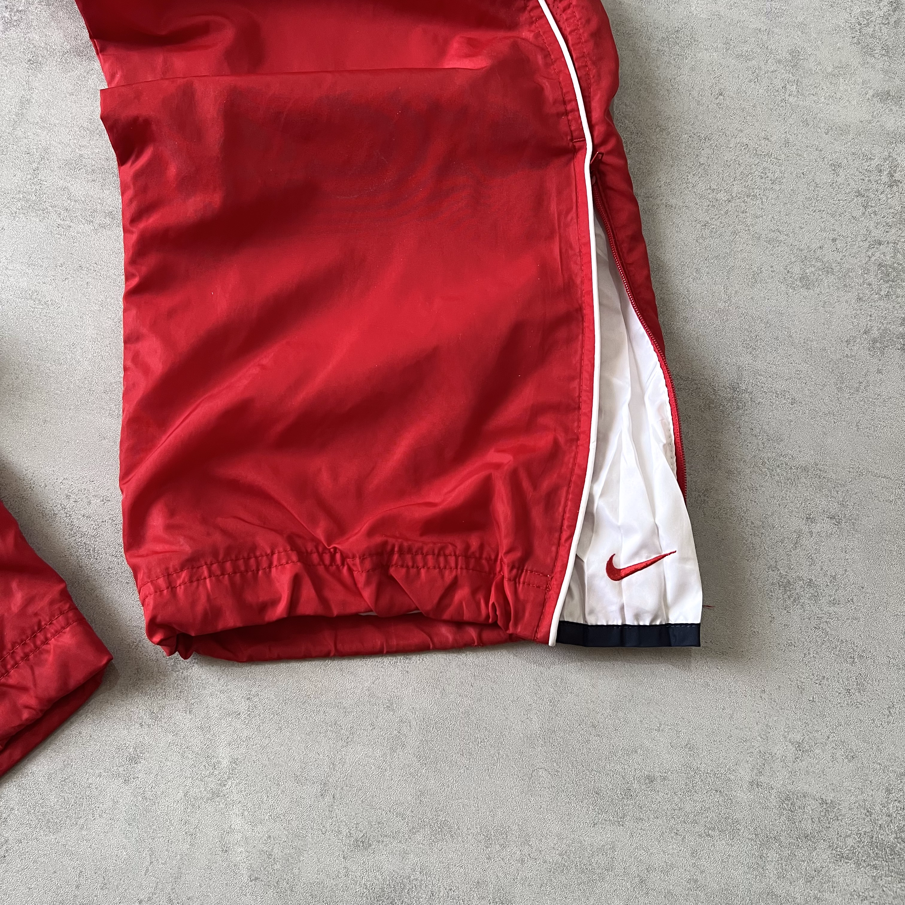 Nike RARE 2000s trackpants (XL)