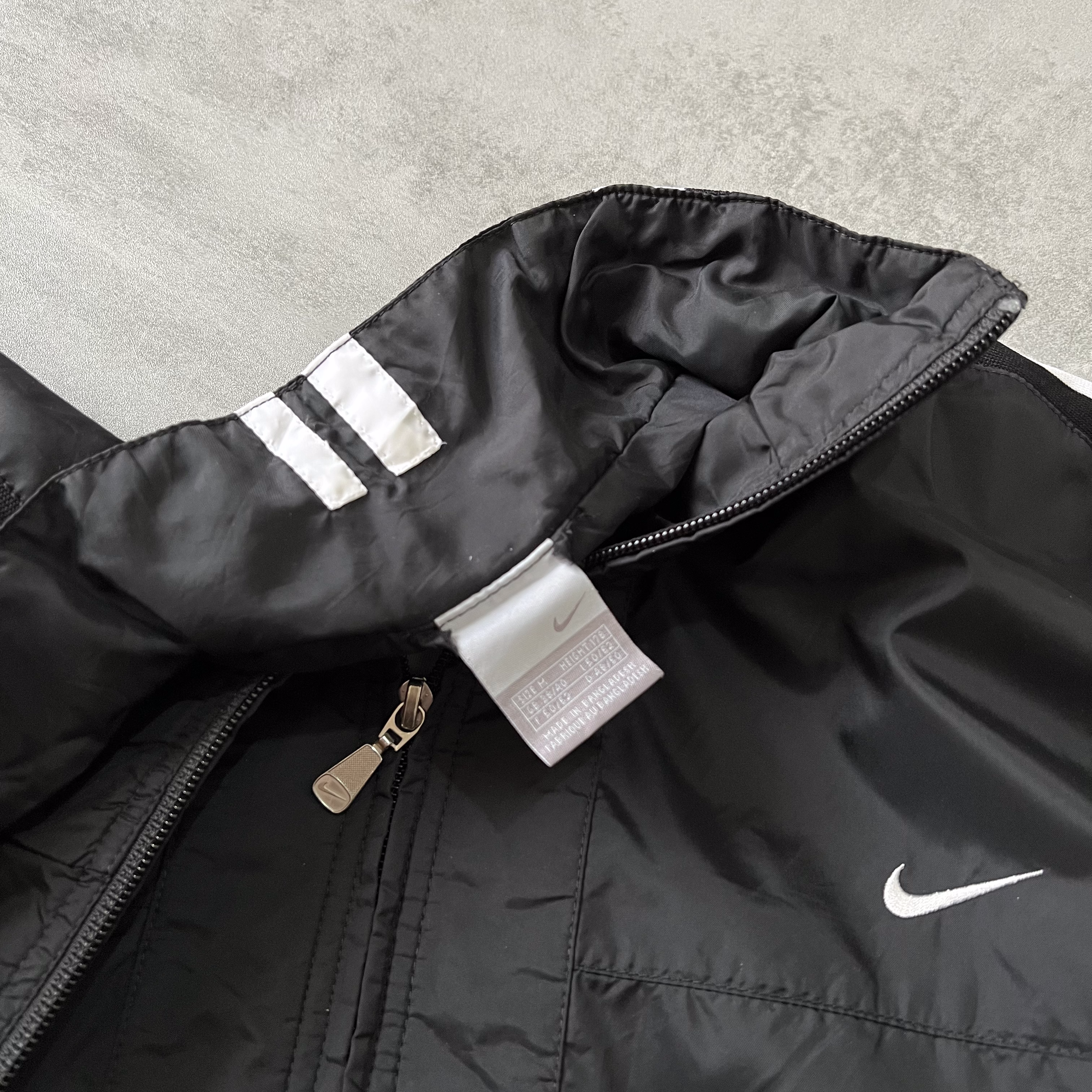 Nike 2000s trackjacket (M)