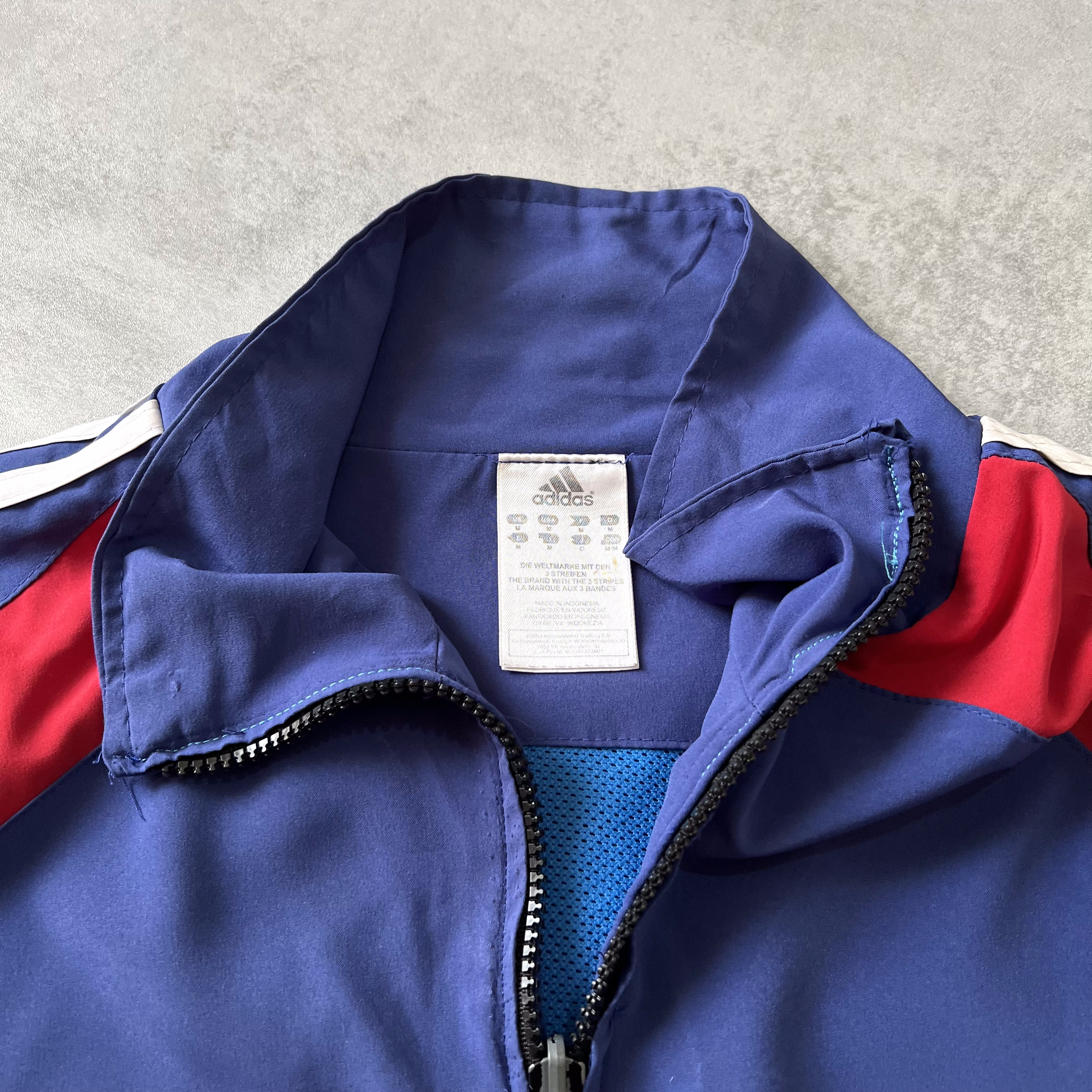 Adidas 2000s trackjacket (M)
