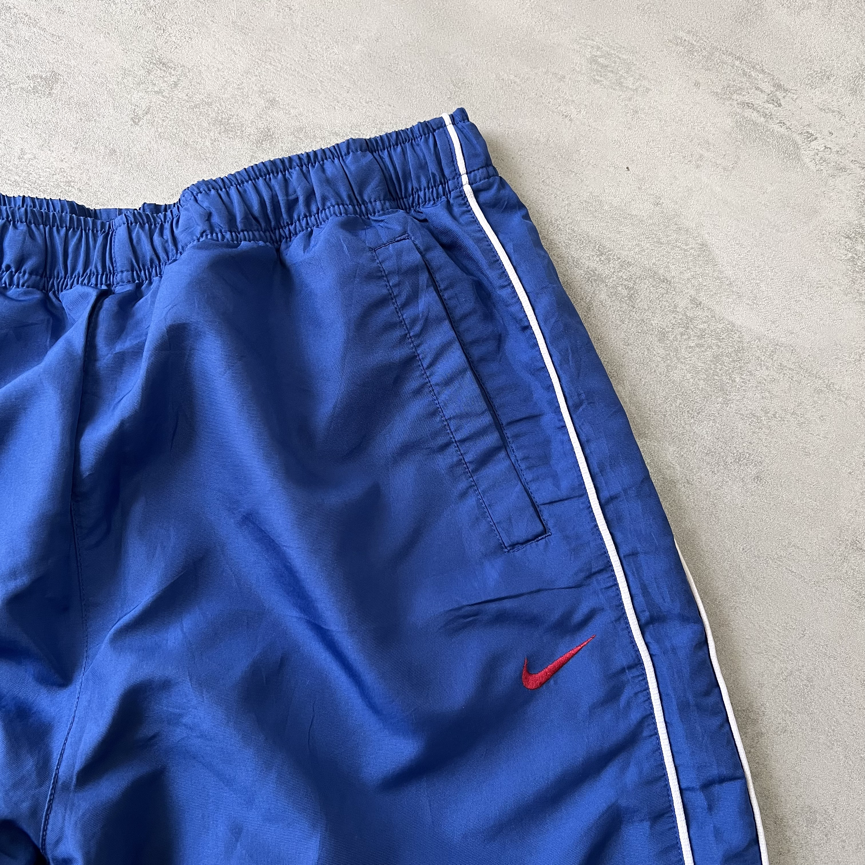 Nike 2000s trackpants (L)