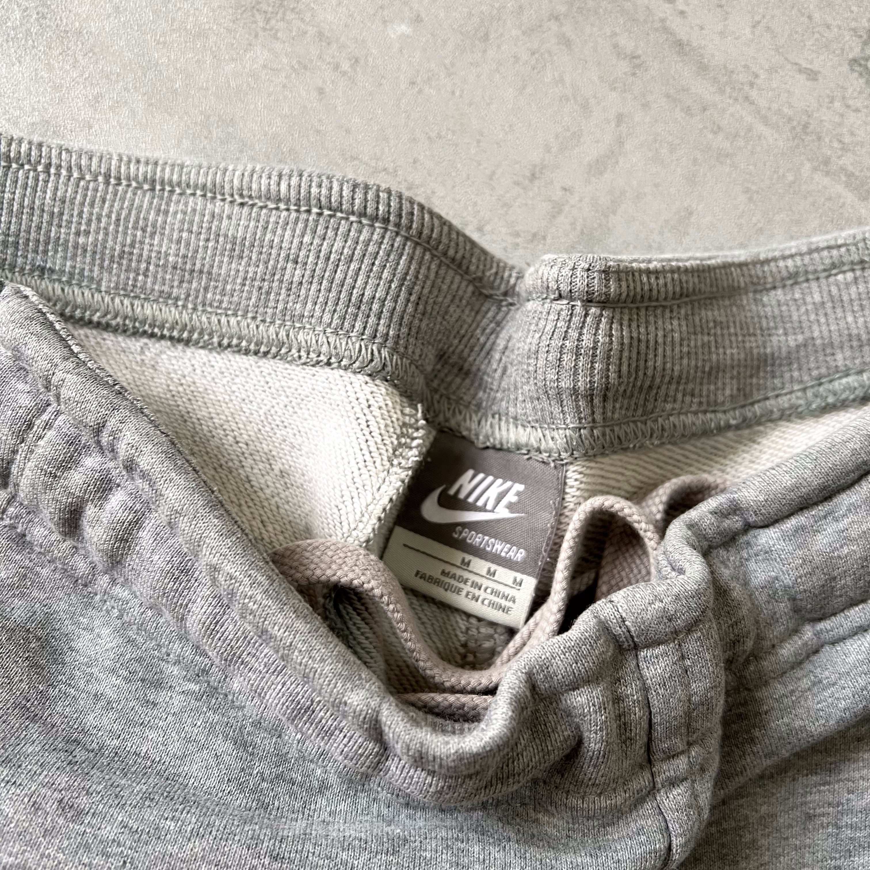 Nike 2000s joggers (M)