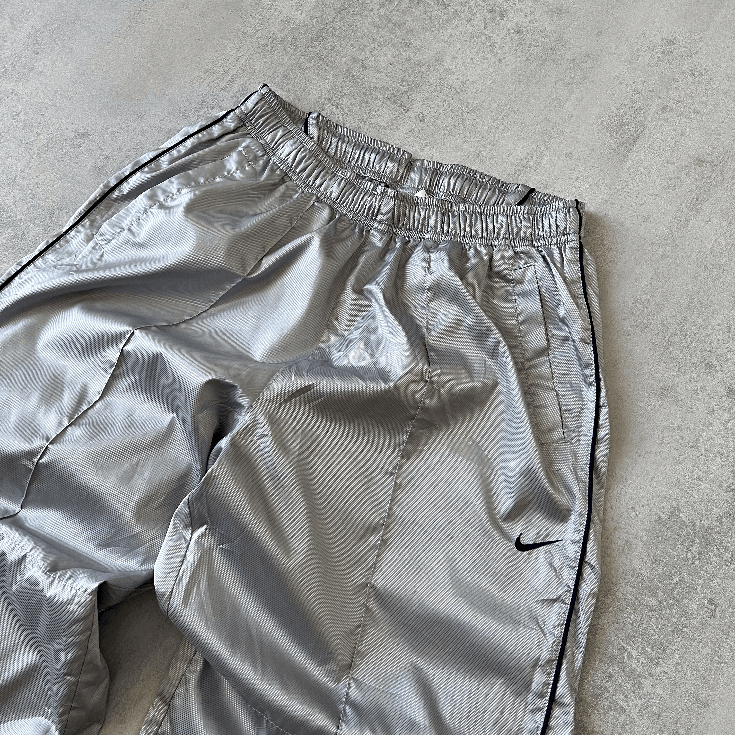 Nike 2000s trackpants (XL)
