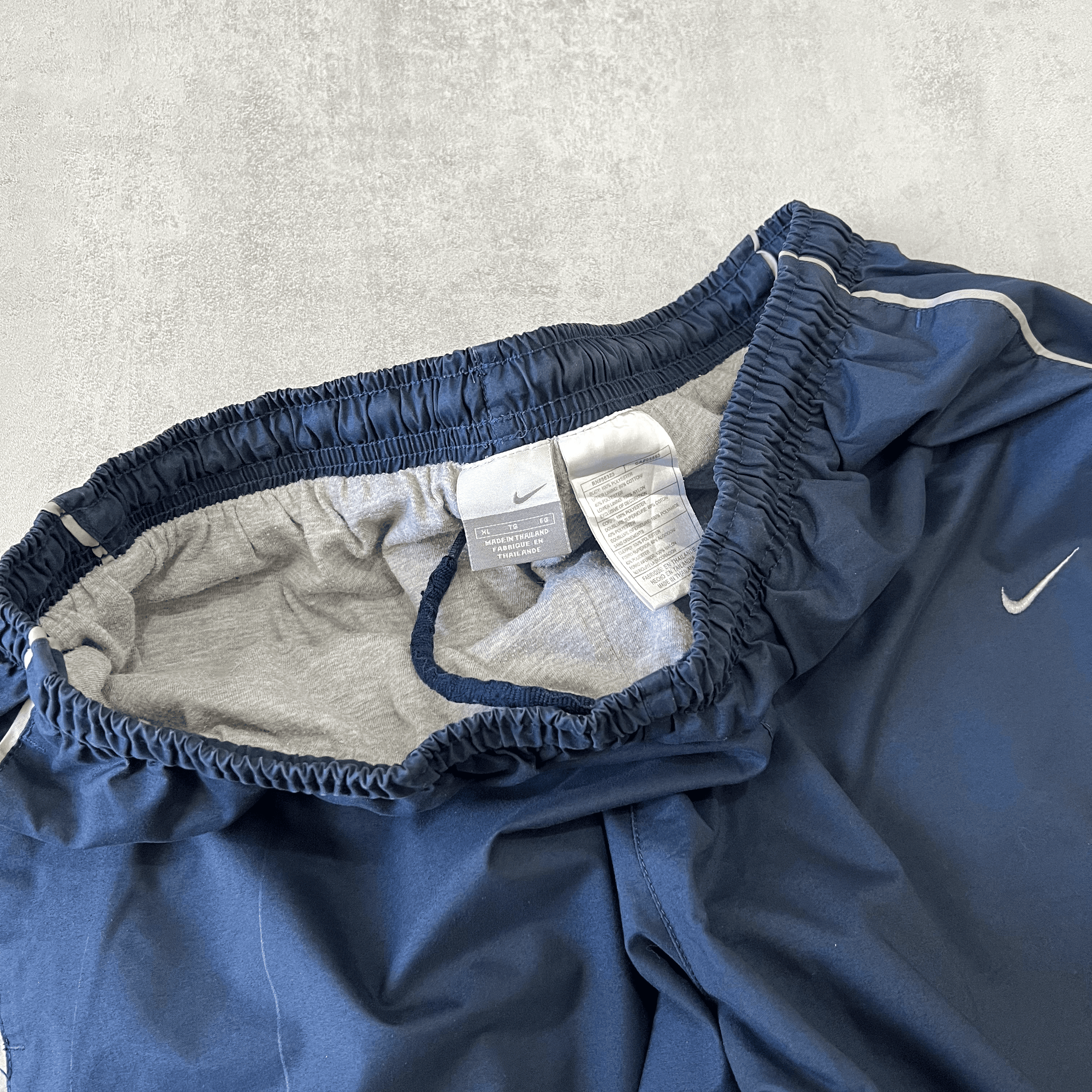 Nike 2000s trackpants (XL)