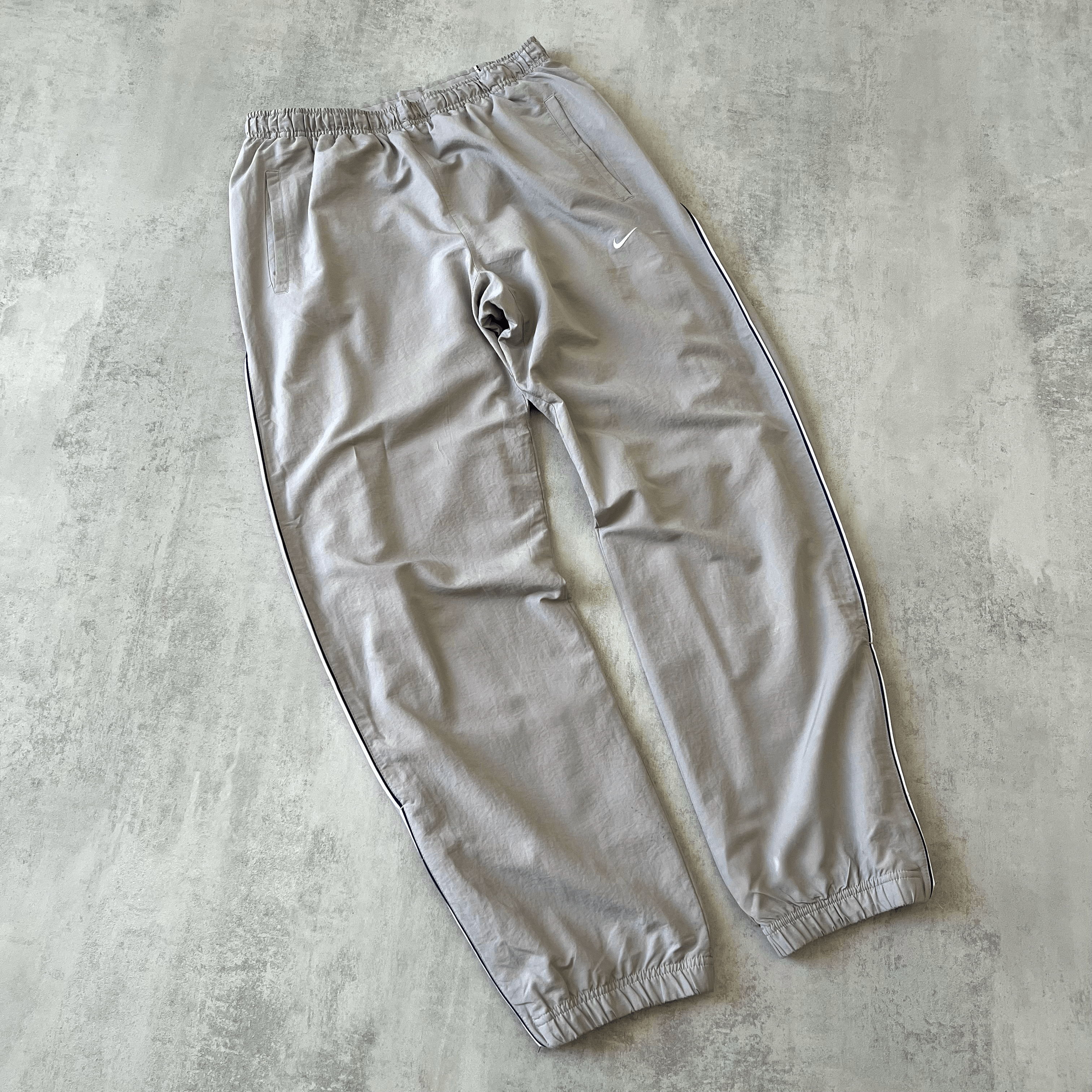 Nike 2000s joggers (M)