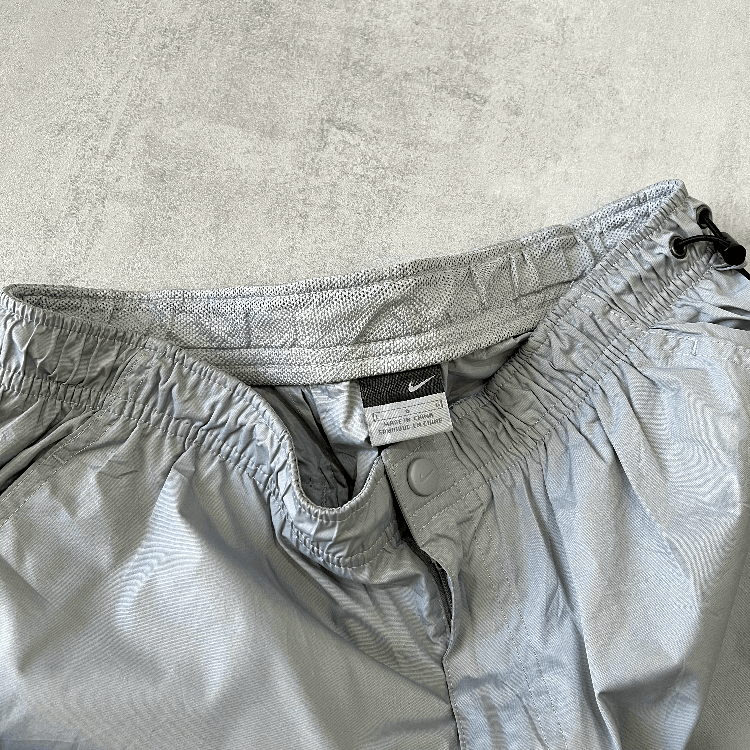 Nike 2000s trackpants (L)