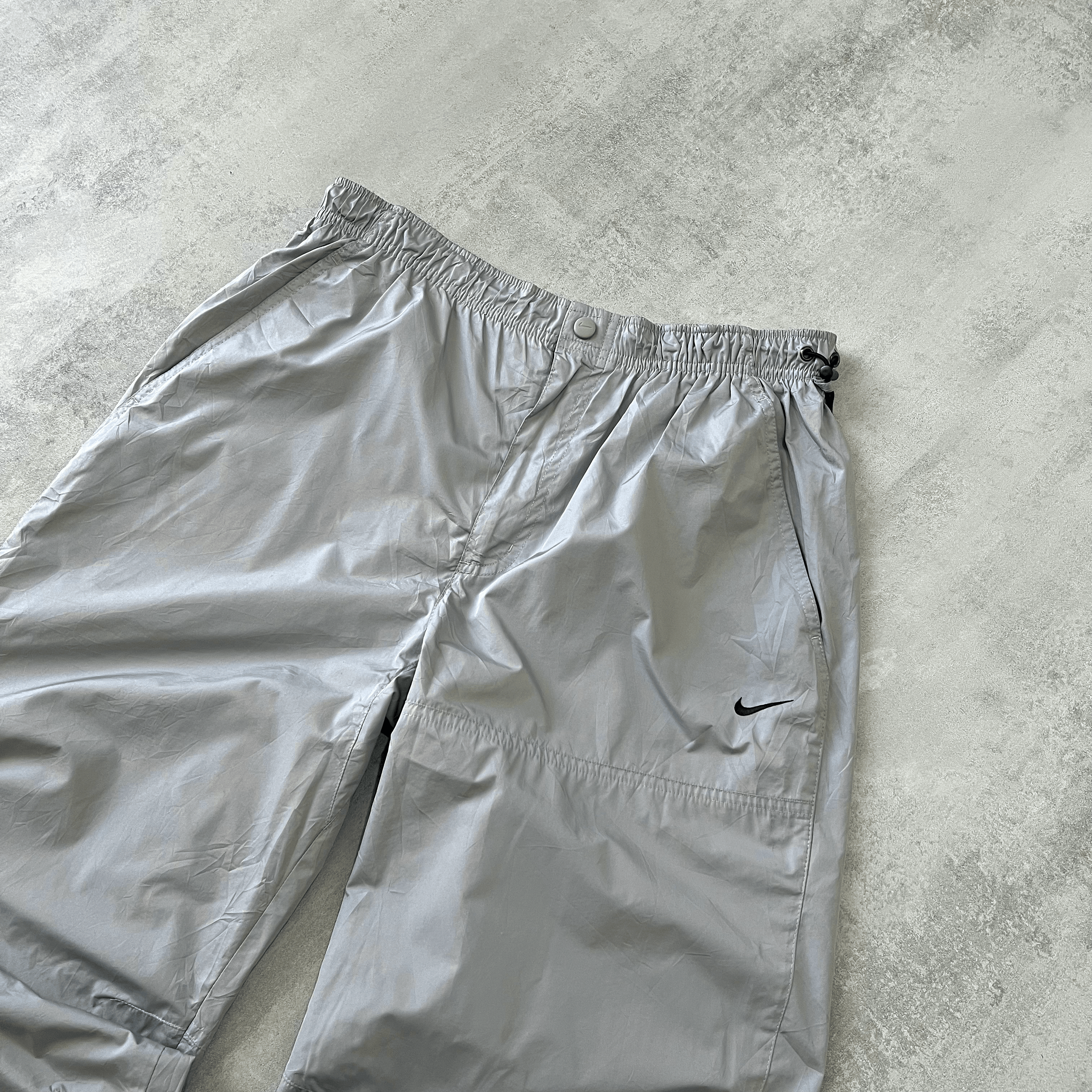 Nike 2000s trackpants (L)