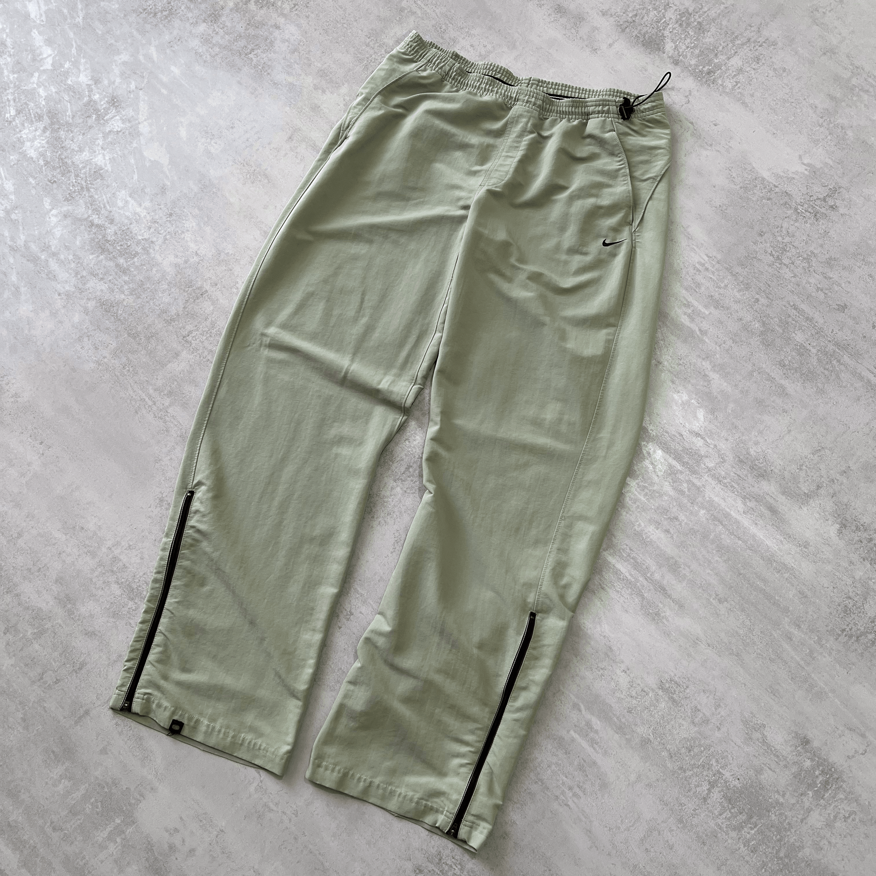 Nike RARE 2000s trackpants