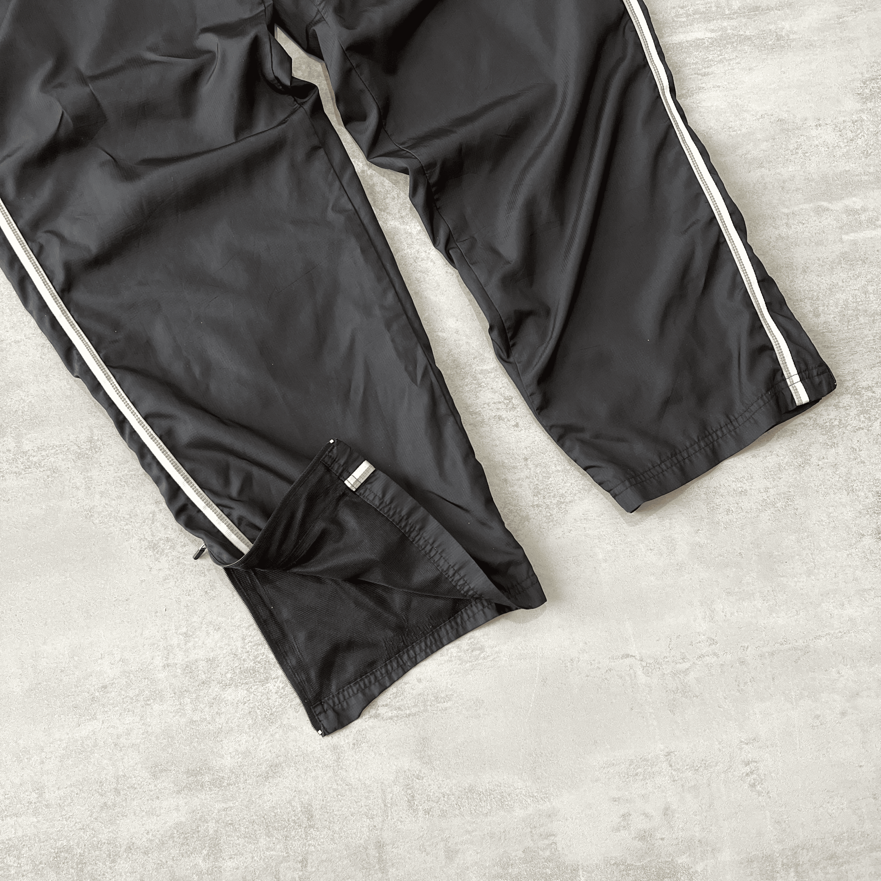 Nike 2000s trackpants (M)