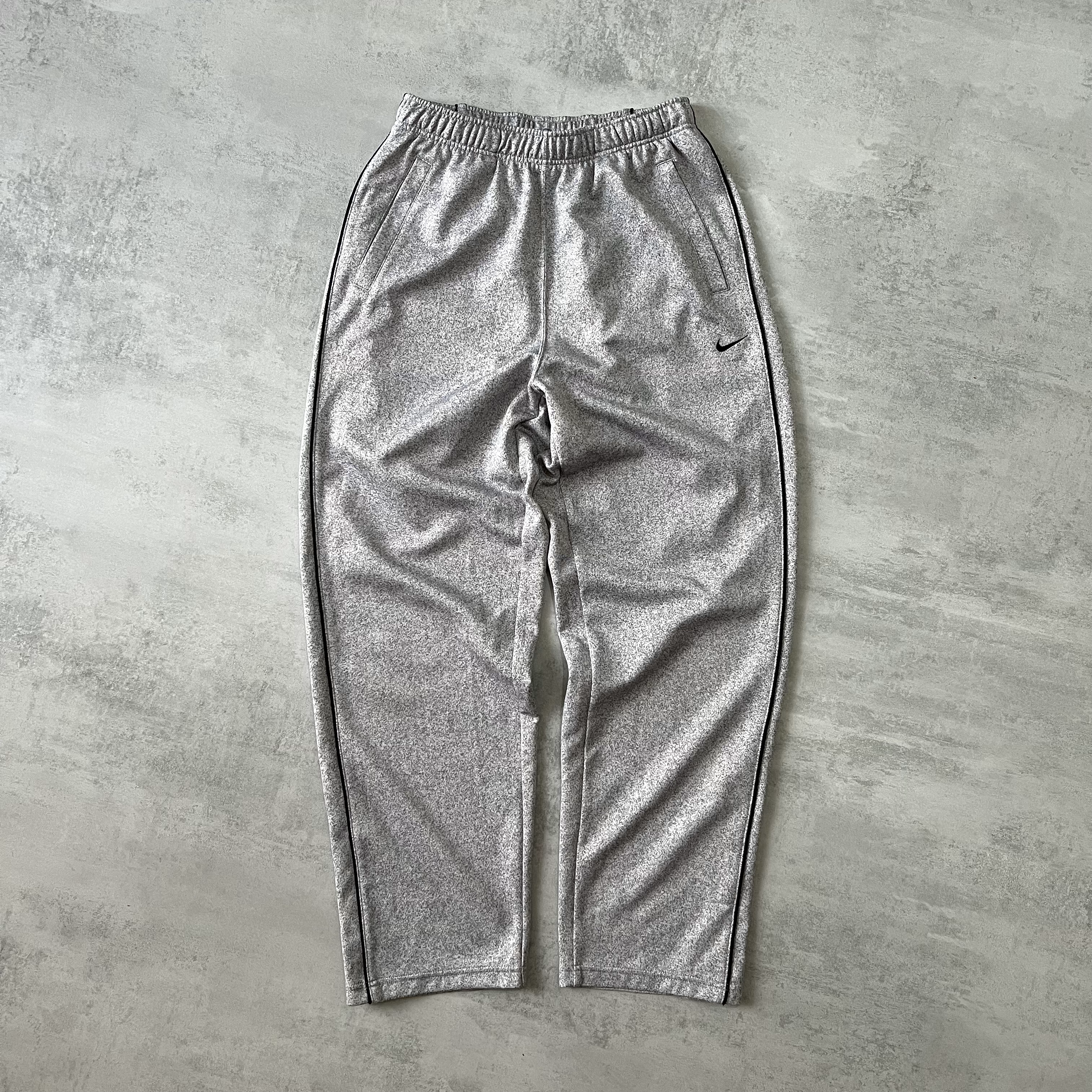 Nike 2000s joggers (L)