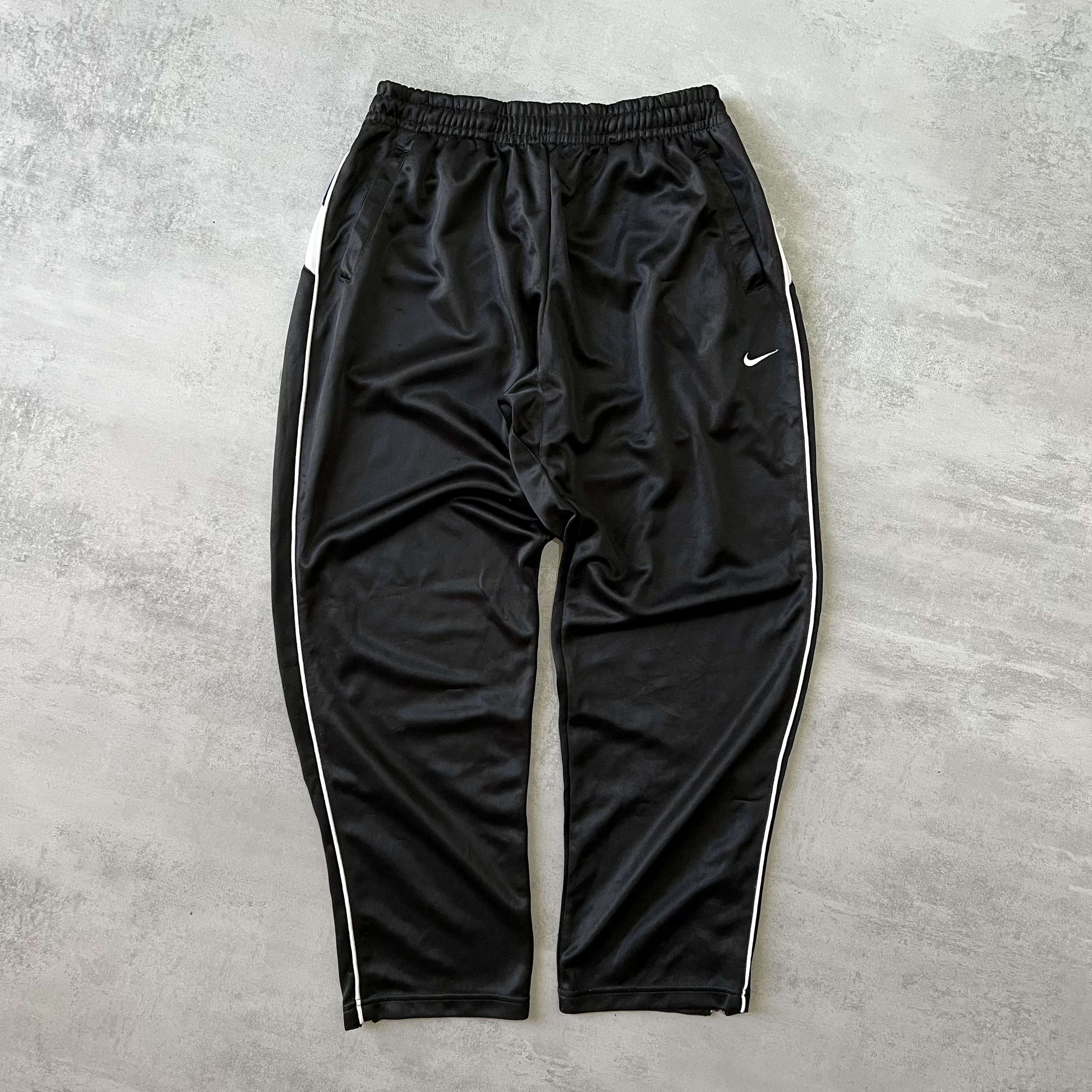Nike 2000s trackpants (M)