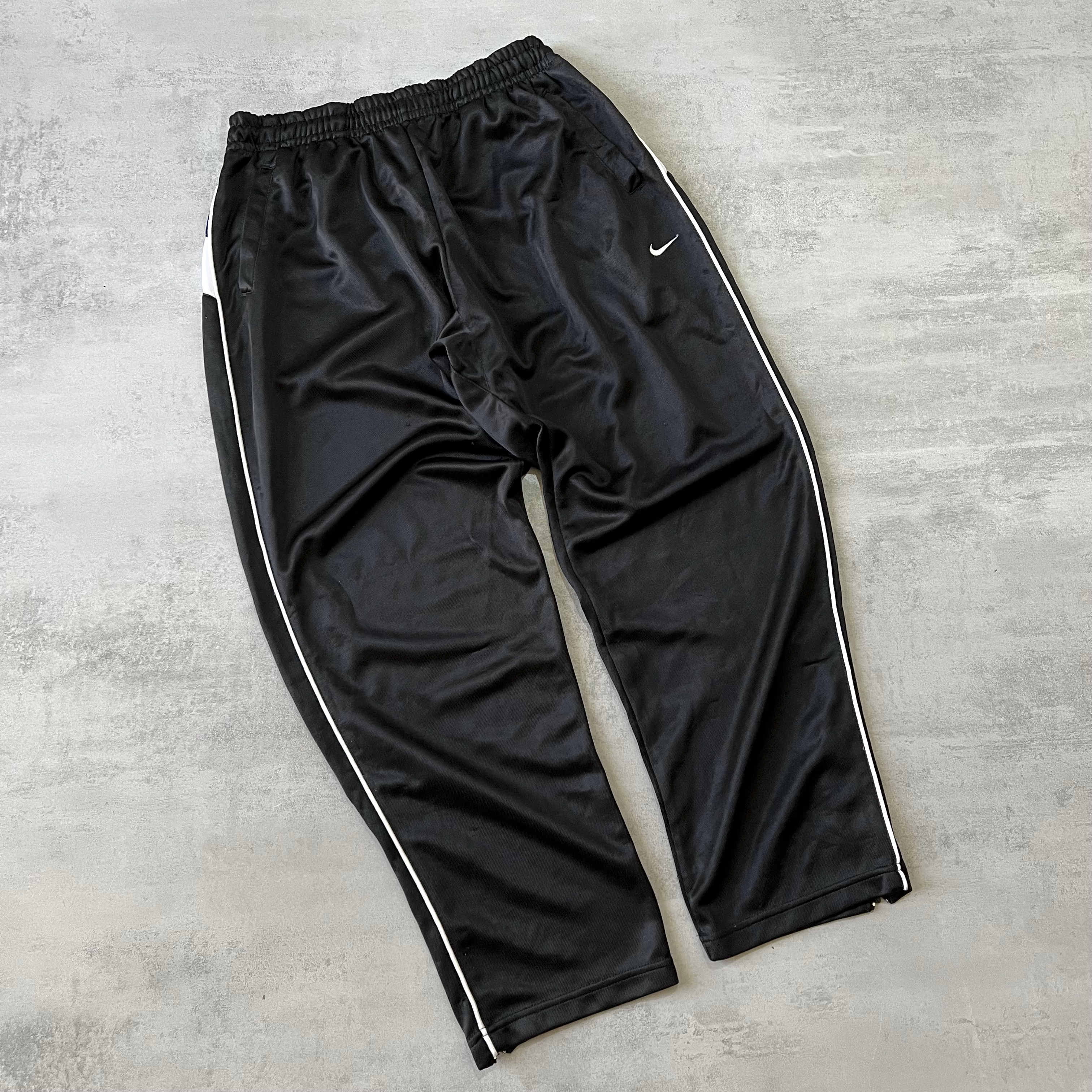 Nike 2000s trackpants (M)