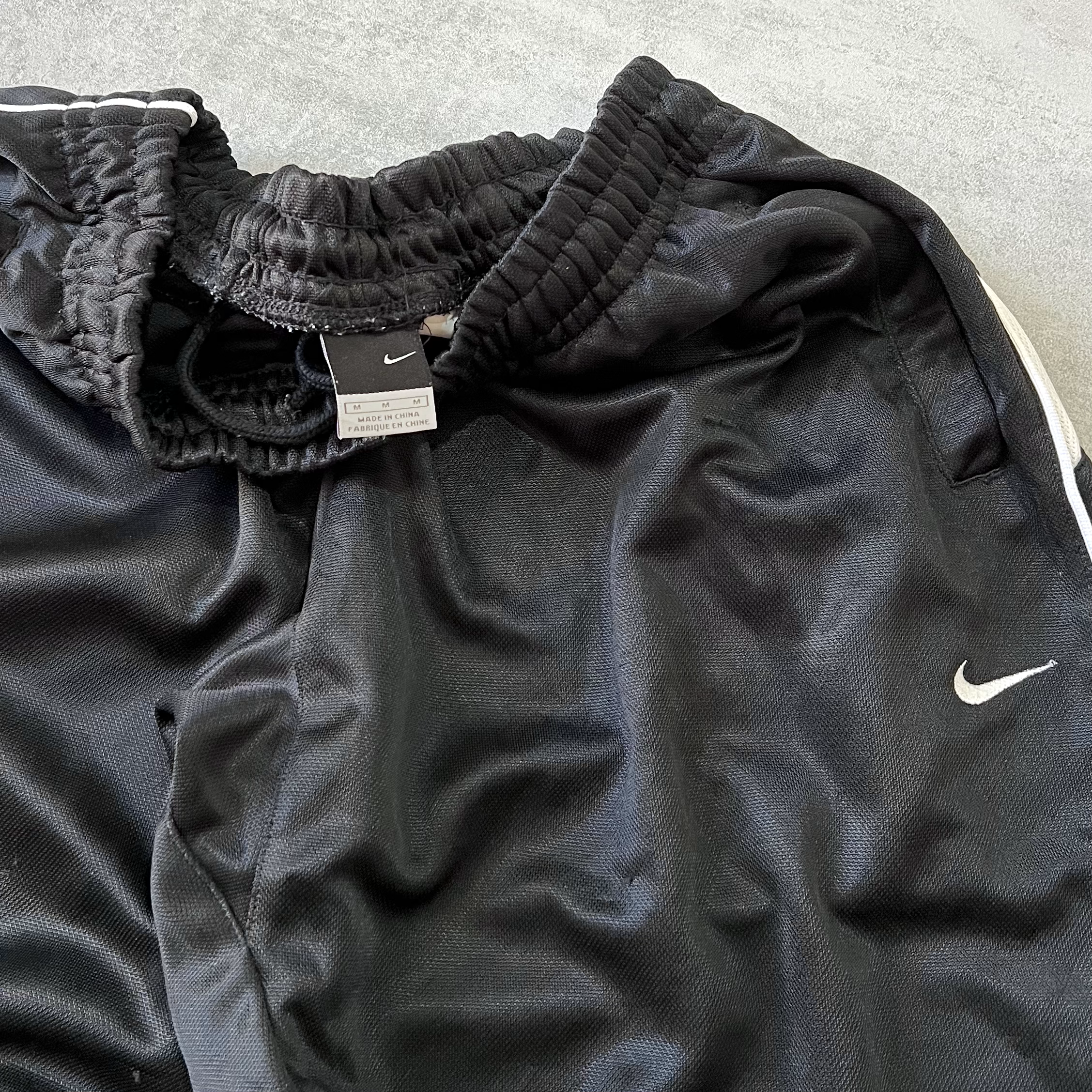 Nike 2000s trackpants (M)