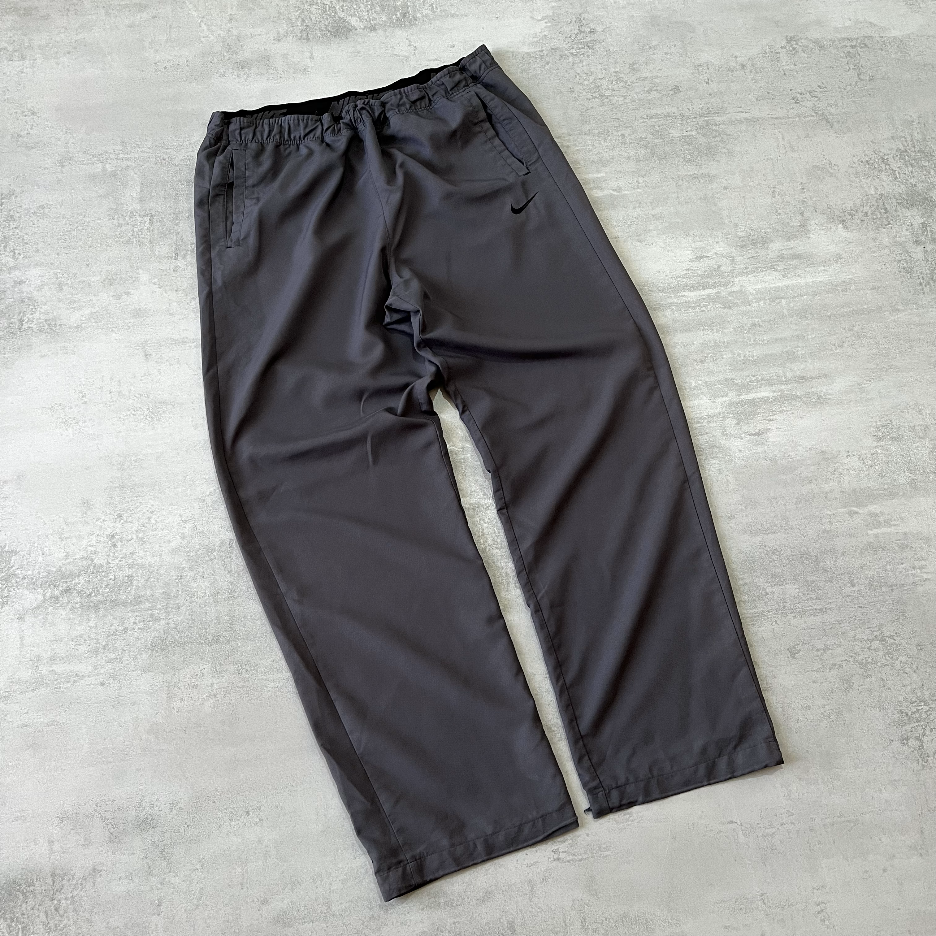 Nike 2000s trackpants (XL)