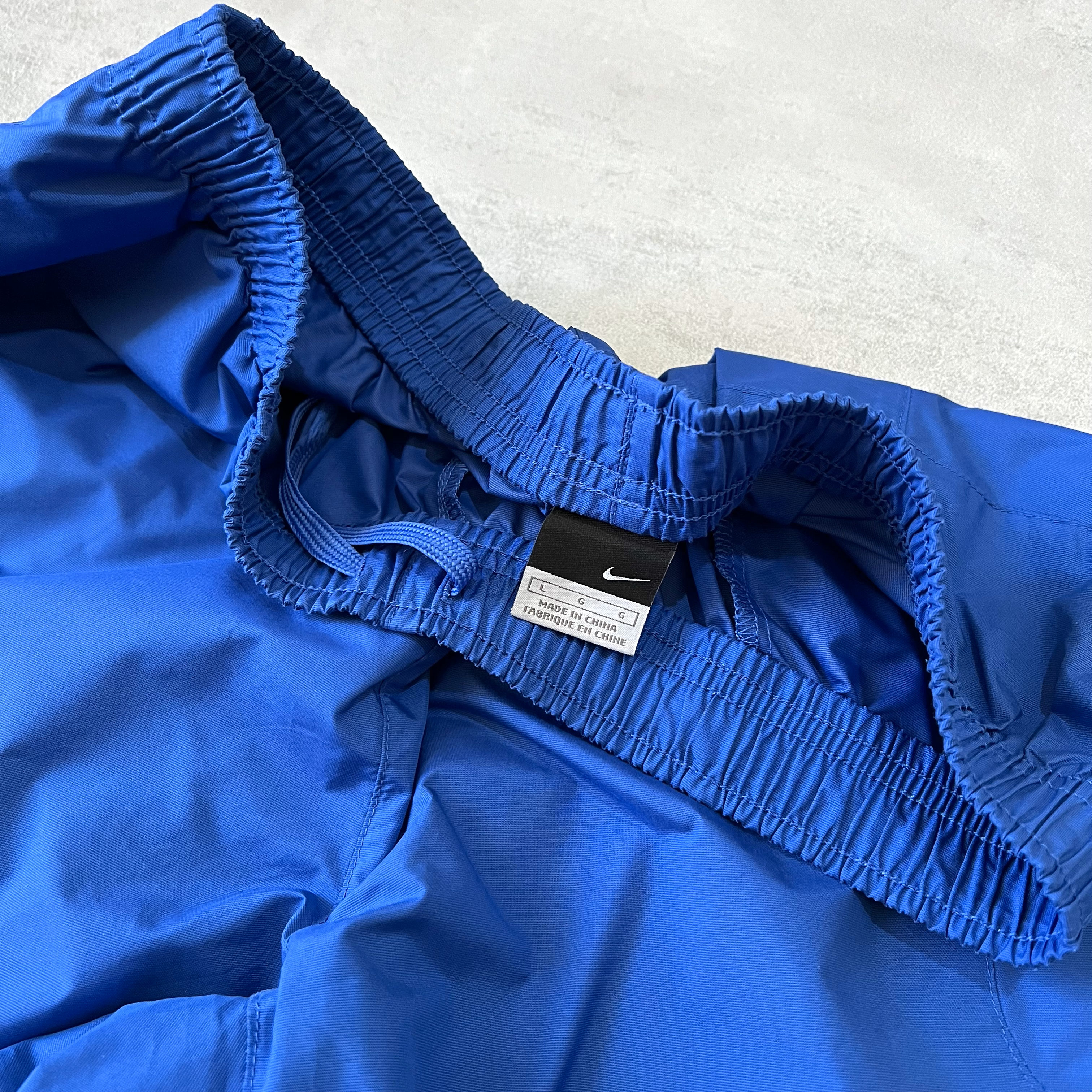 Nike 2000s trackpants (L)