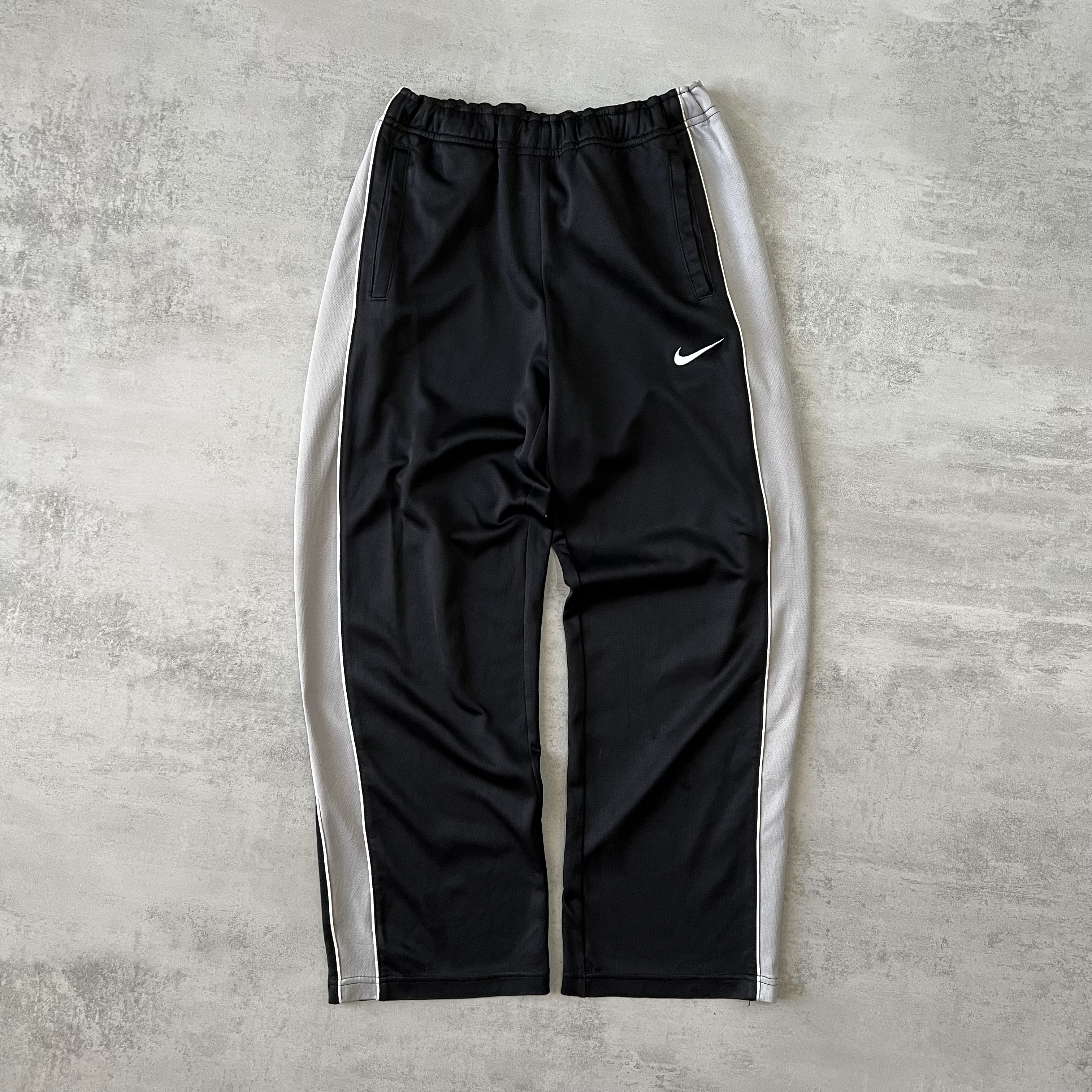 Nike 2000s joggers (M)