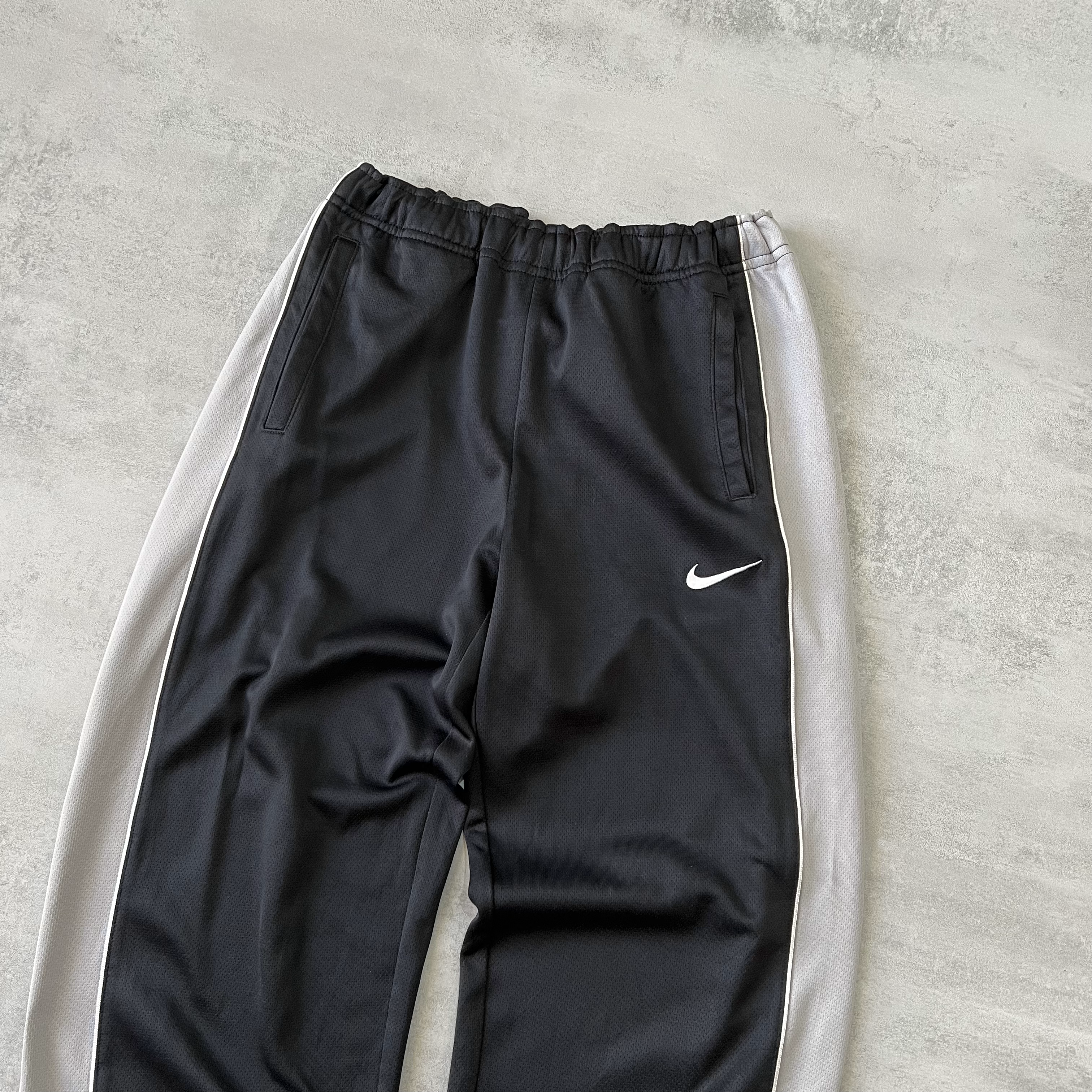 Nike 2000s joggers (M)