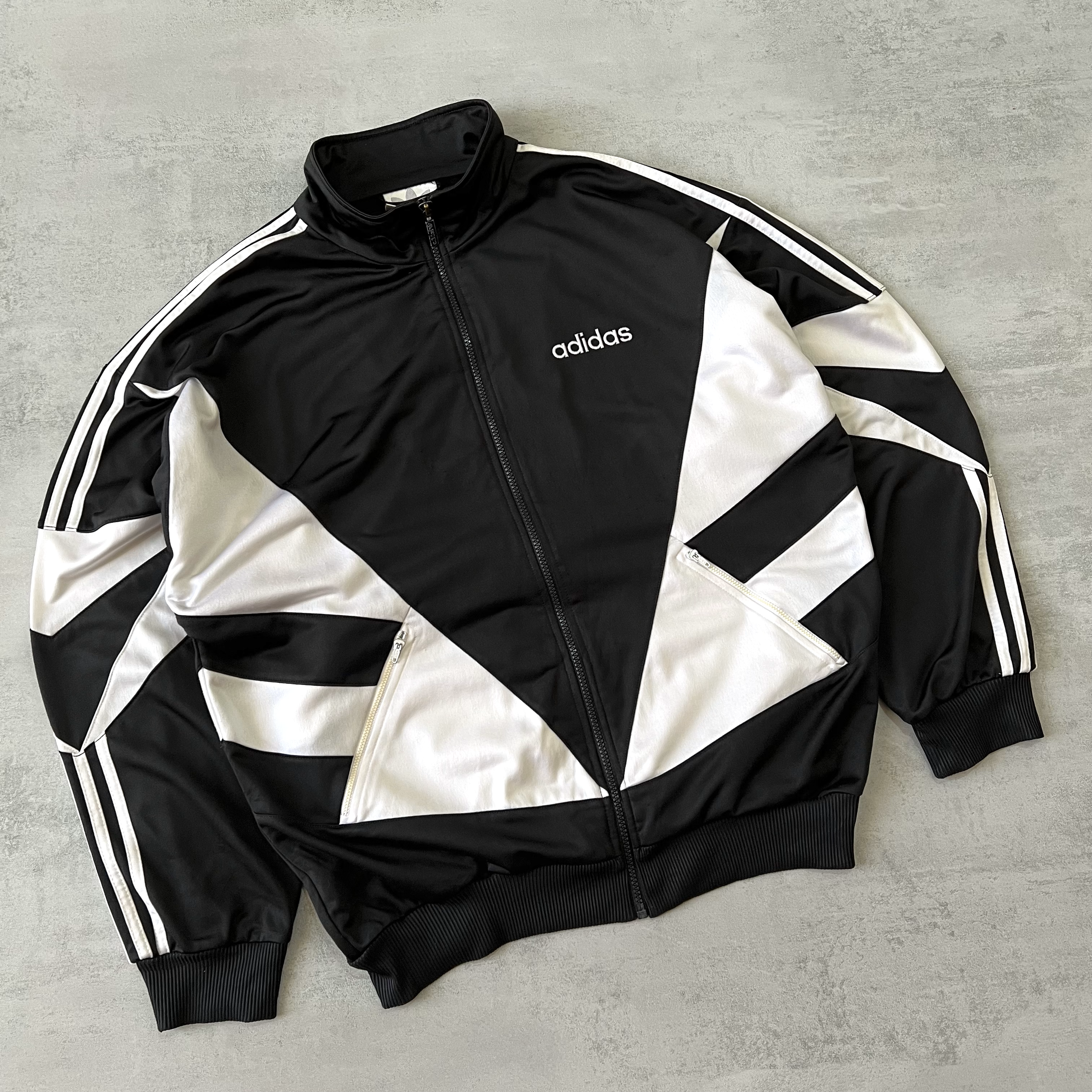 Adidas RARE 2000s jacket (L)