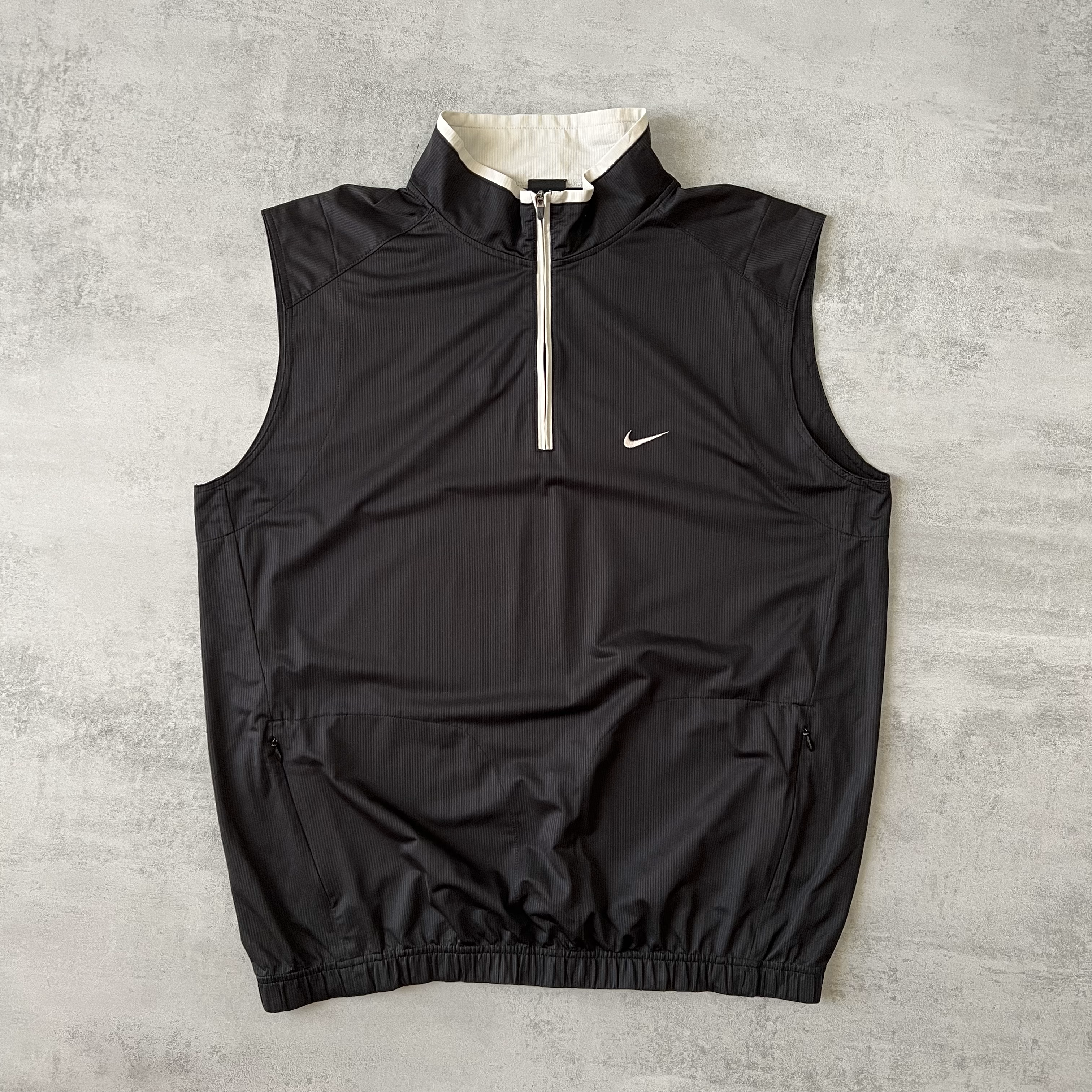 Nike 2000s heavyweight vest (L)