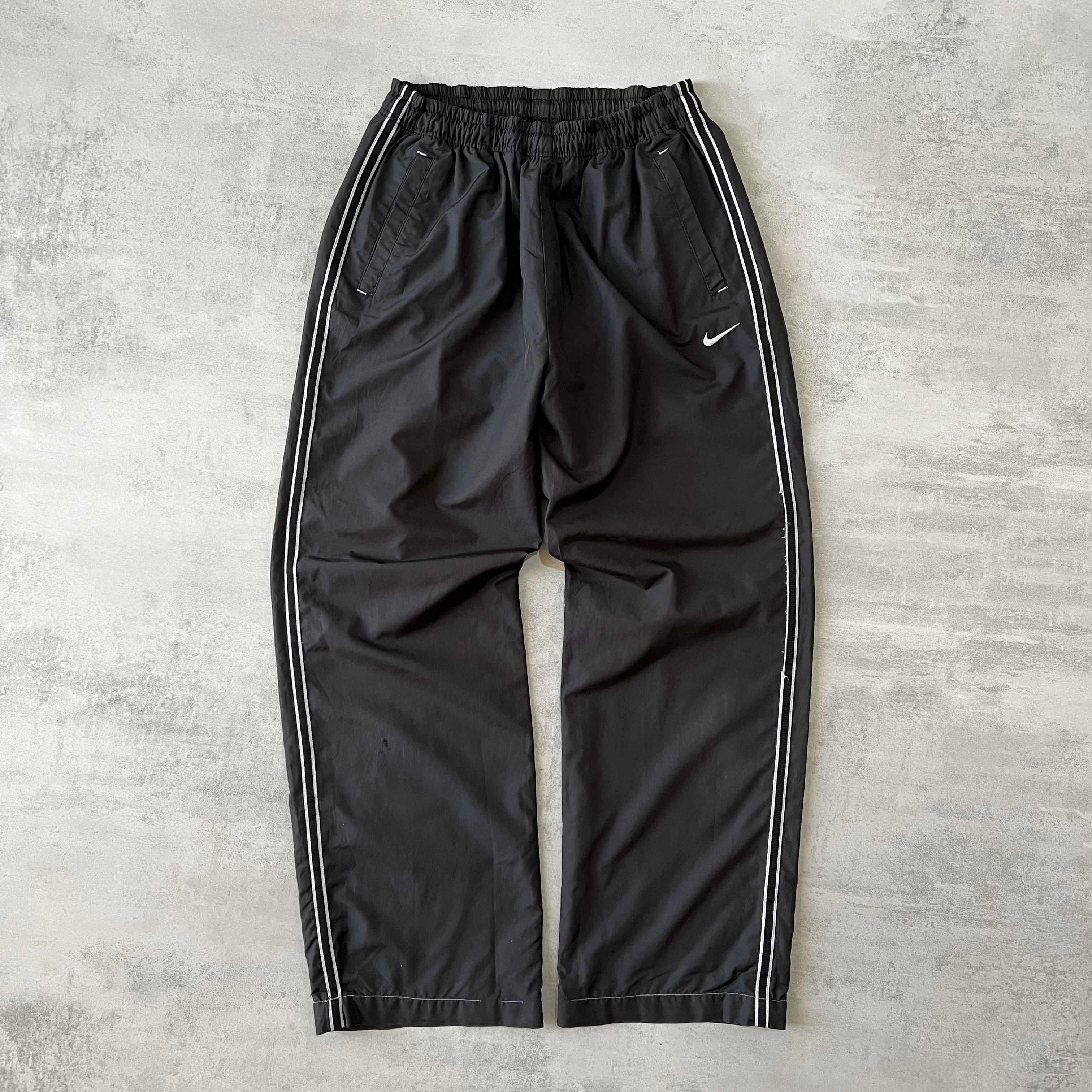 Nike 2000s trackpants (M)