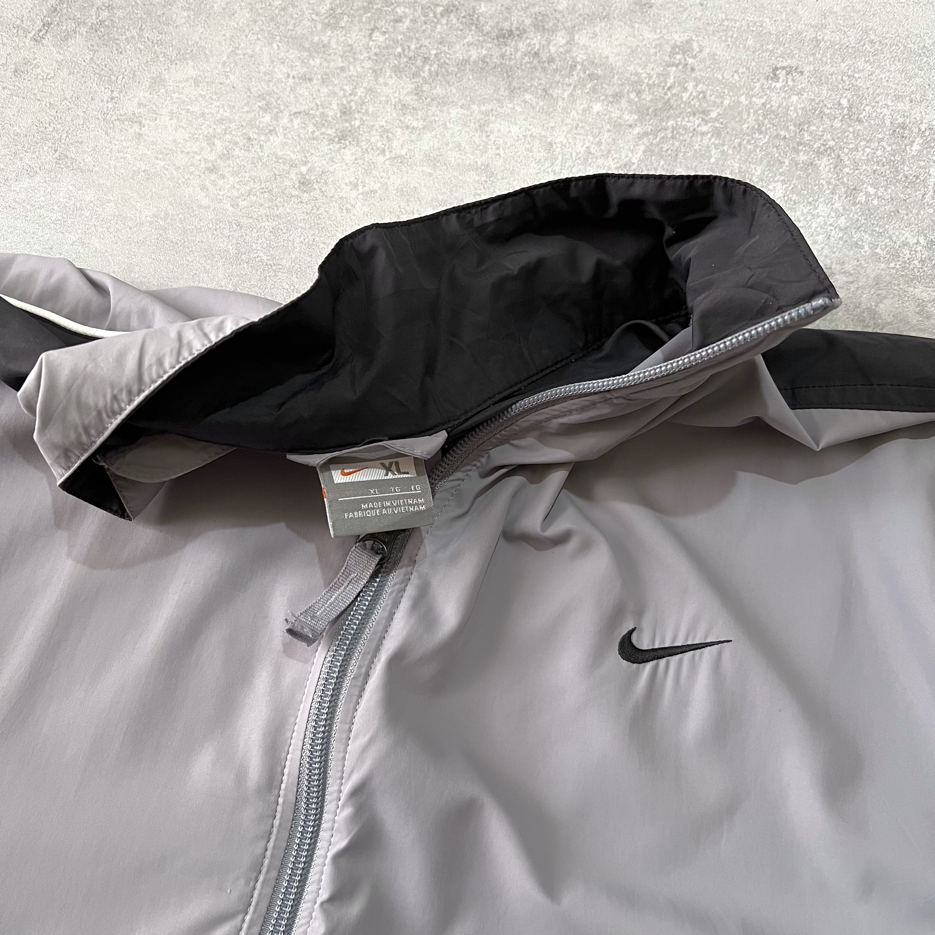 Nike RARE 2000s trackjacket (L)