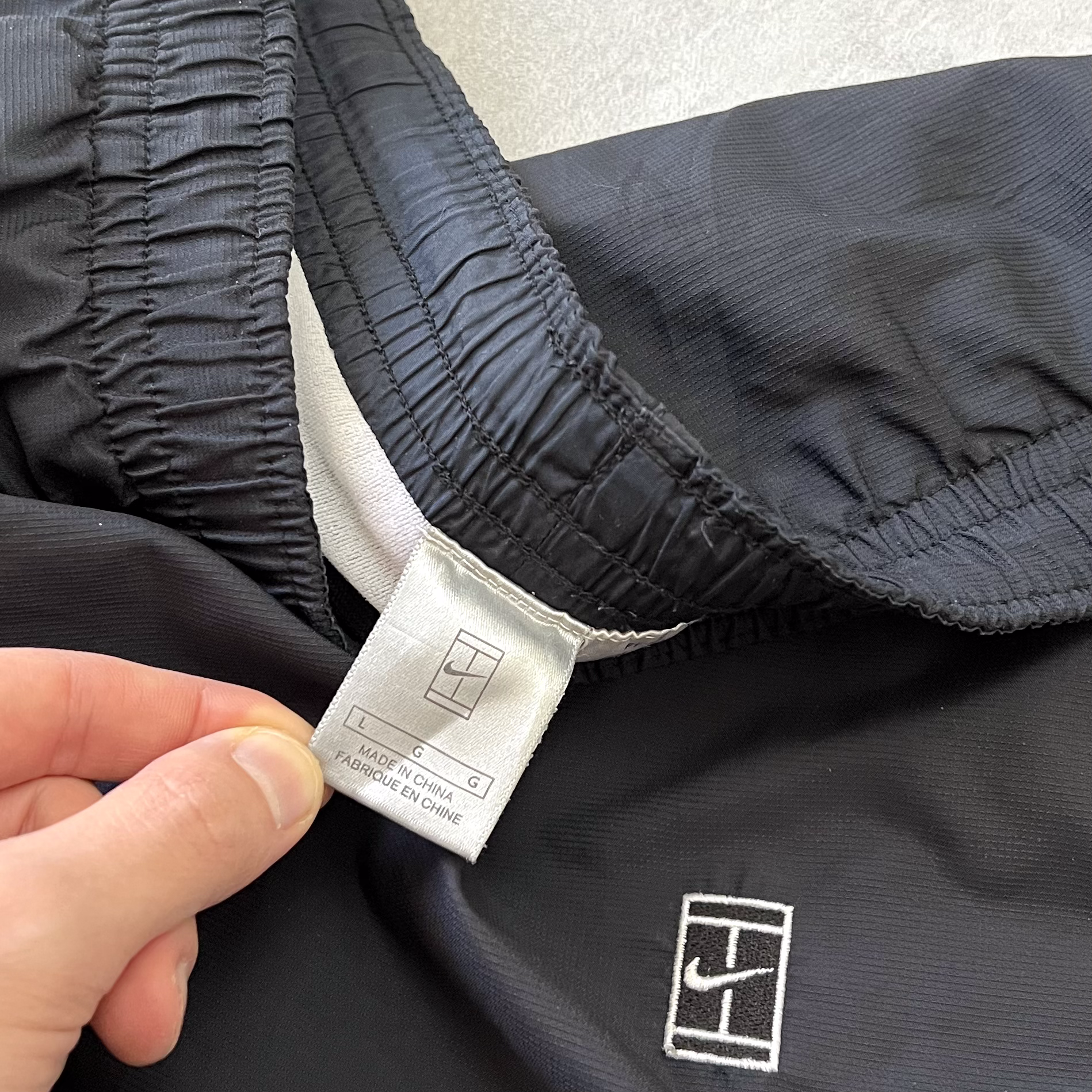 Nike 2000s trackpants (L)