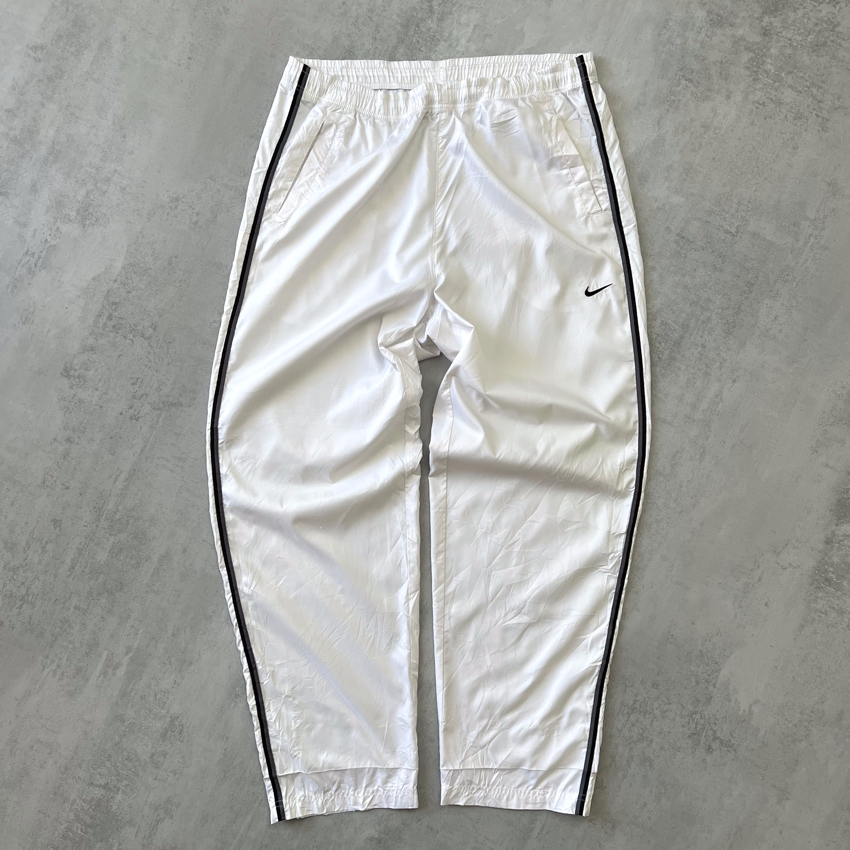 Nike 2000s trackpants (XL)