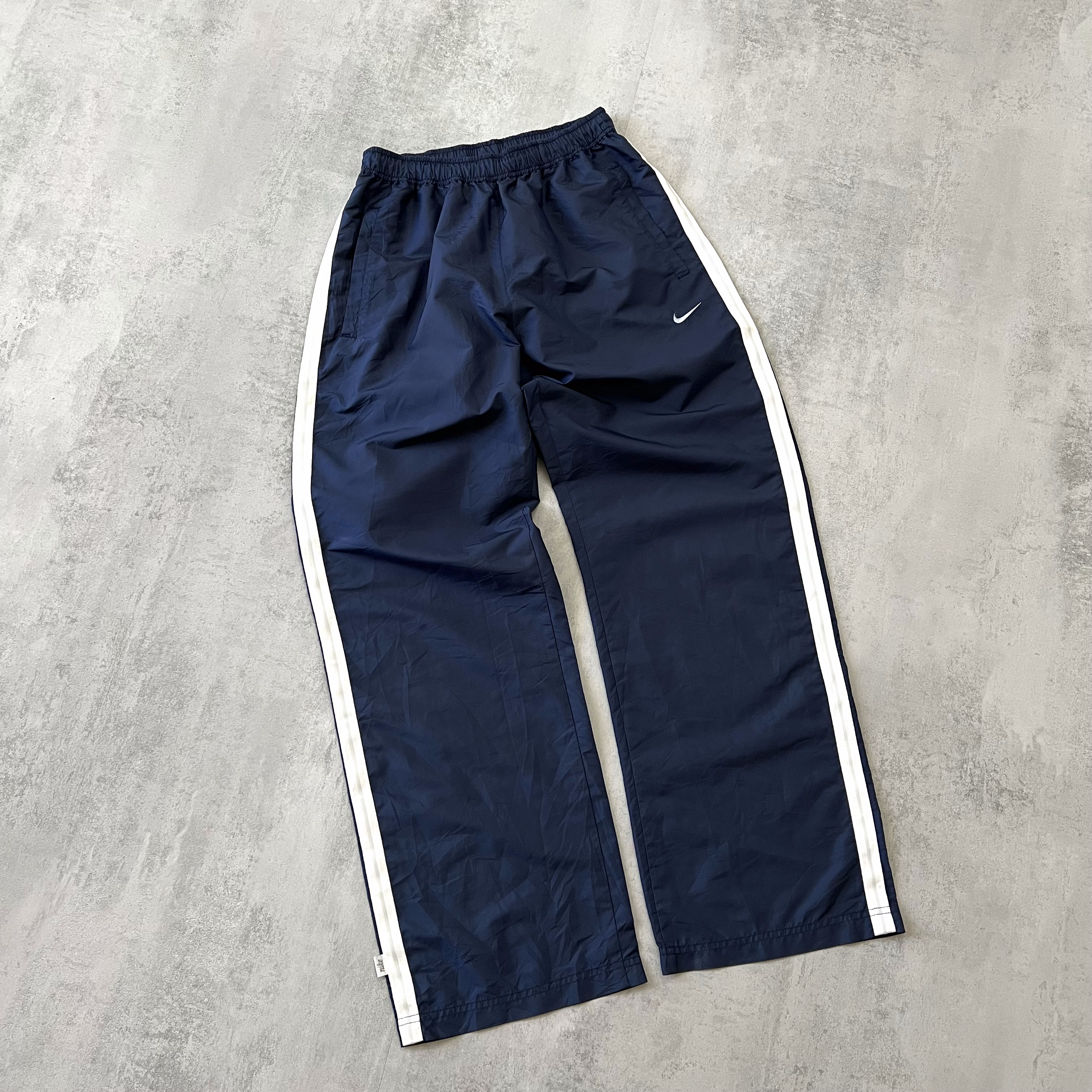Nike 2000s trackpants (M)