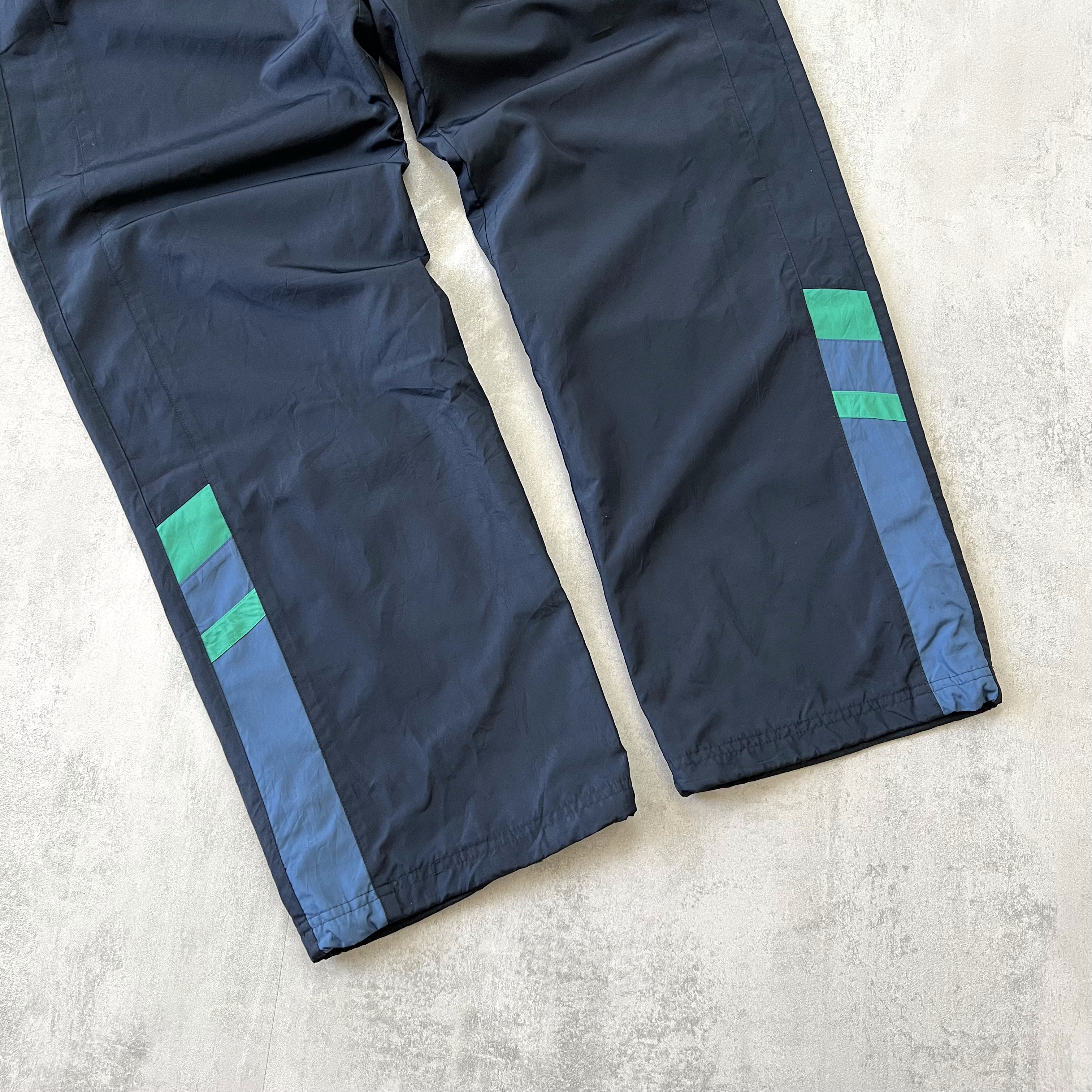 Nike 2000s trackpants (XL)