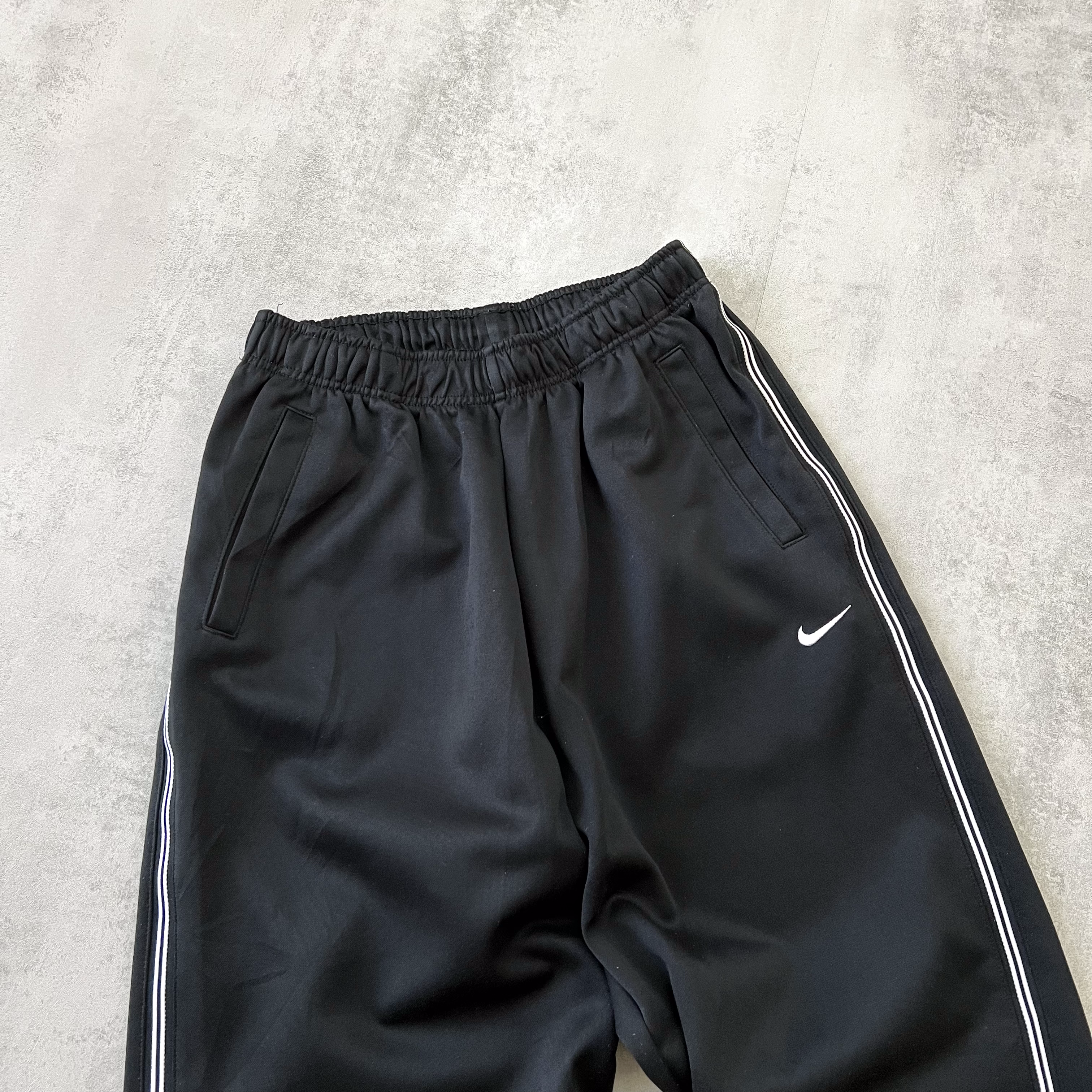 Nike 2000s joggers (L)