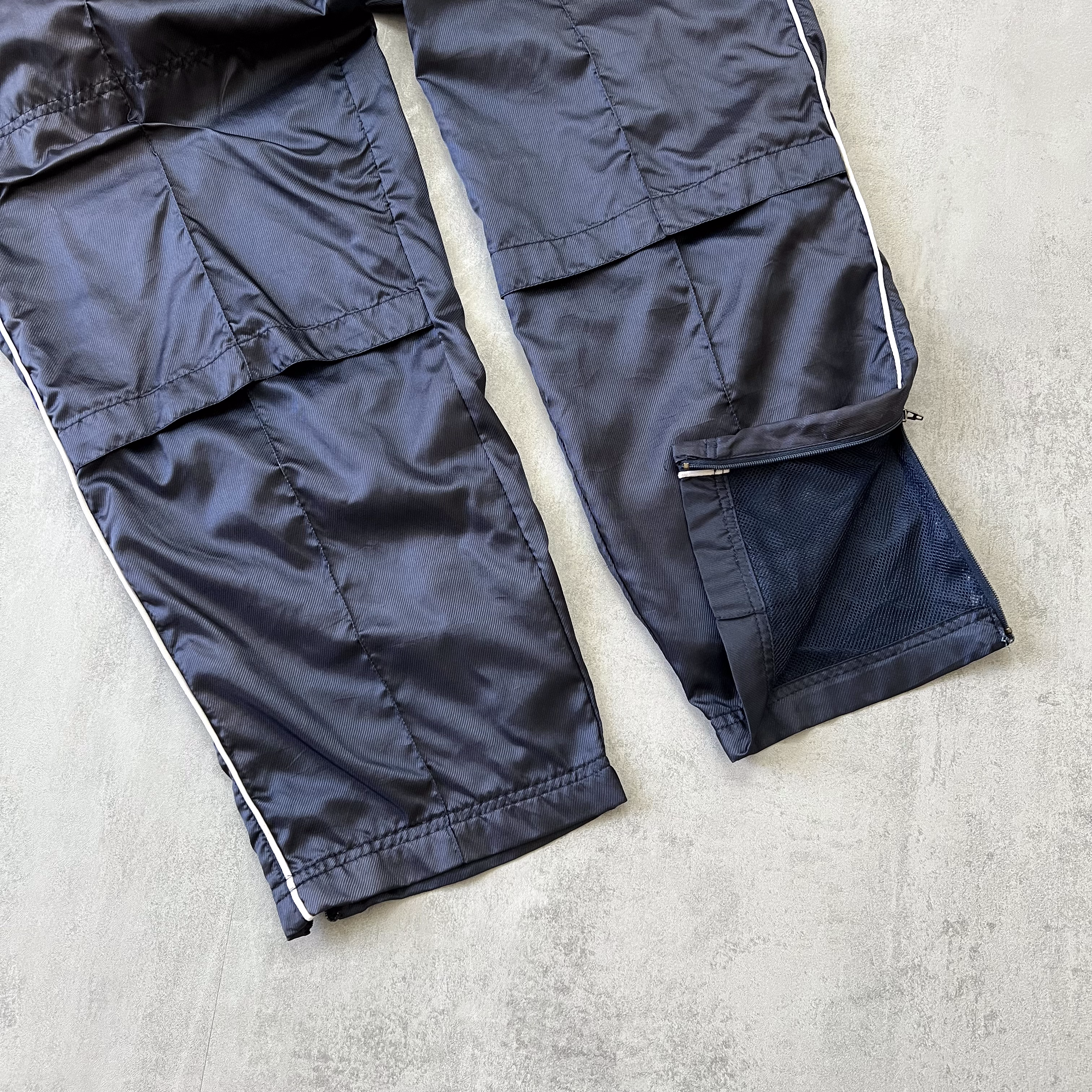 Nike 2000s trackpants (M)