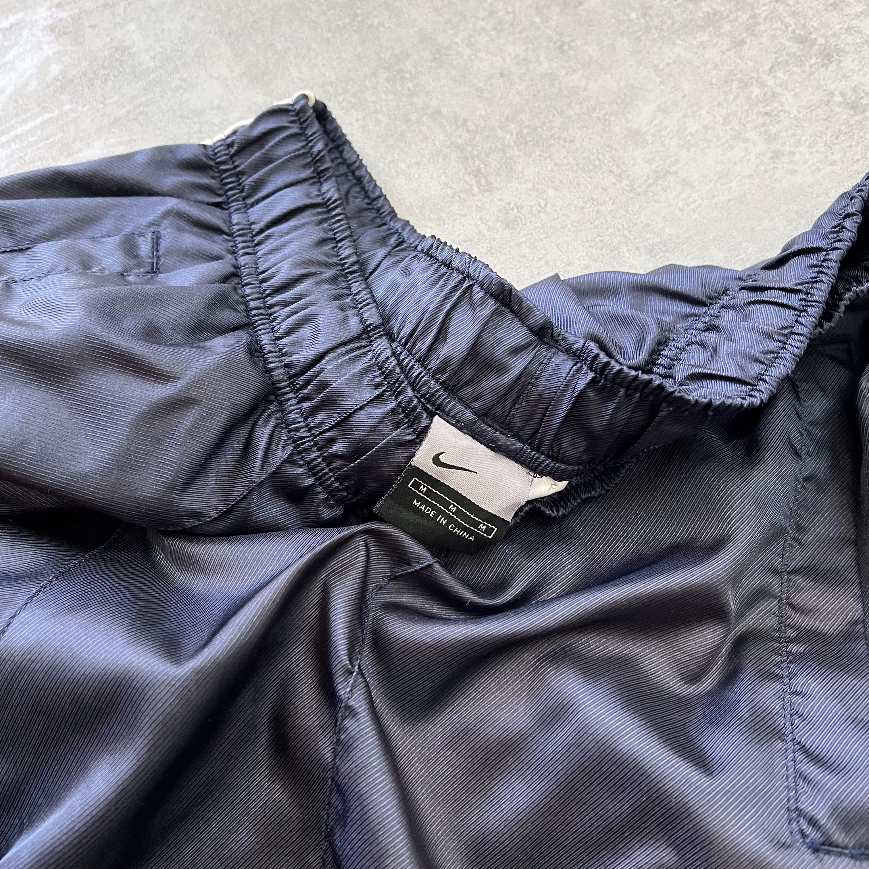 Nike 2000s trackpants (M)