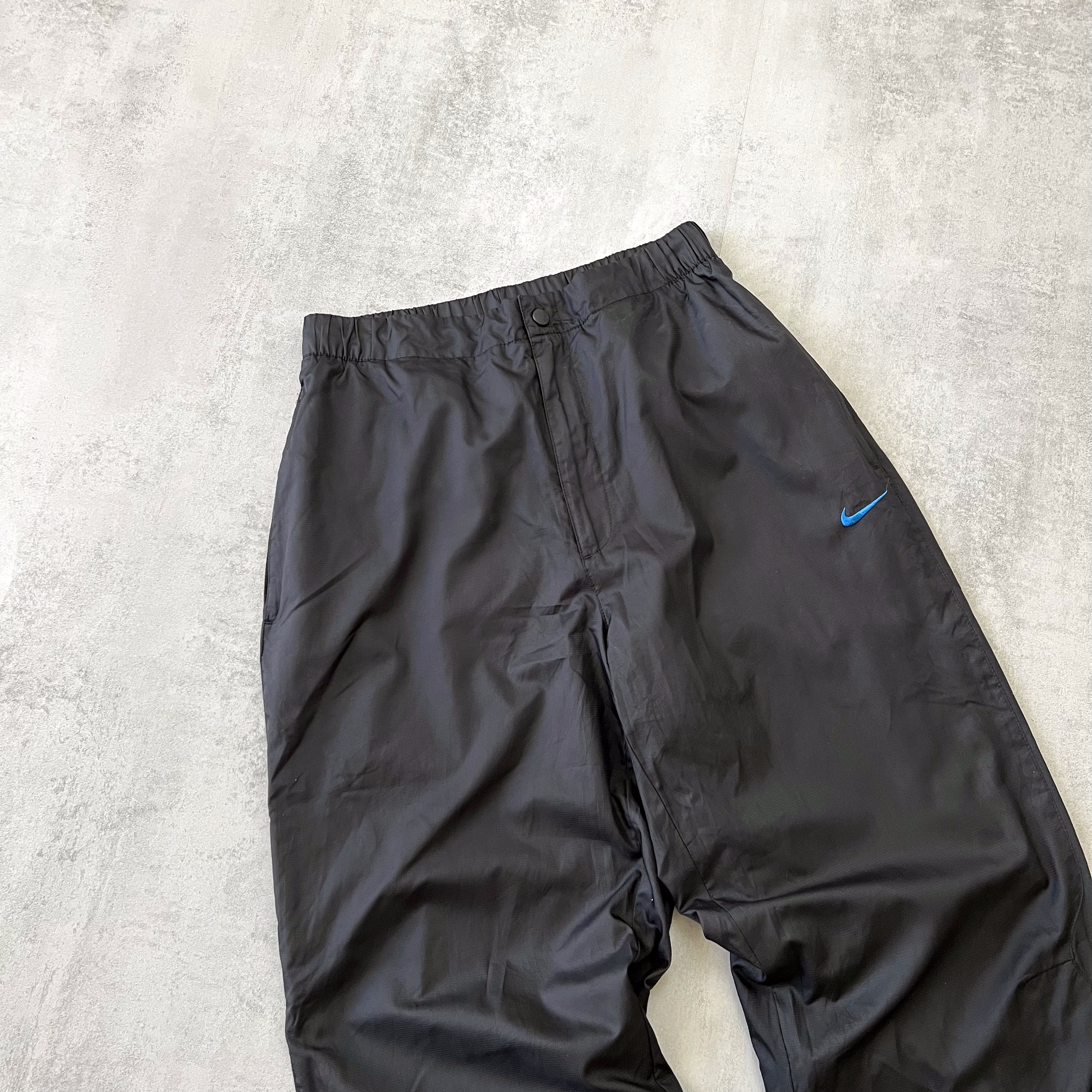 Nike 2000s trackpants (M)